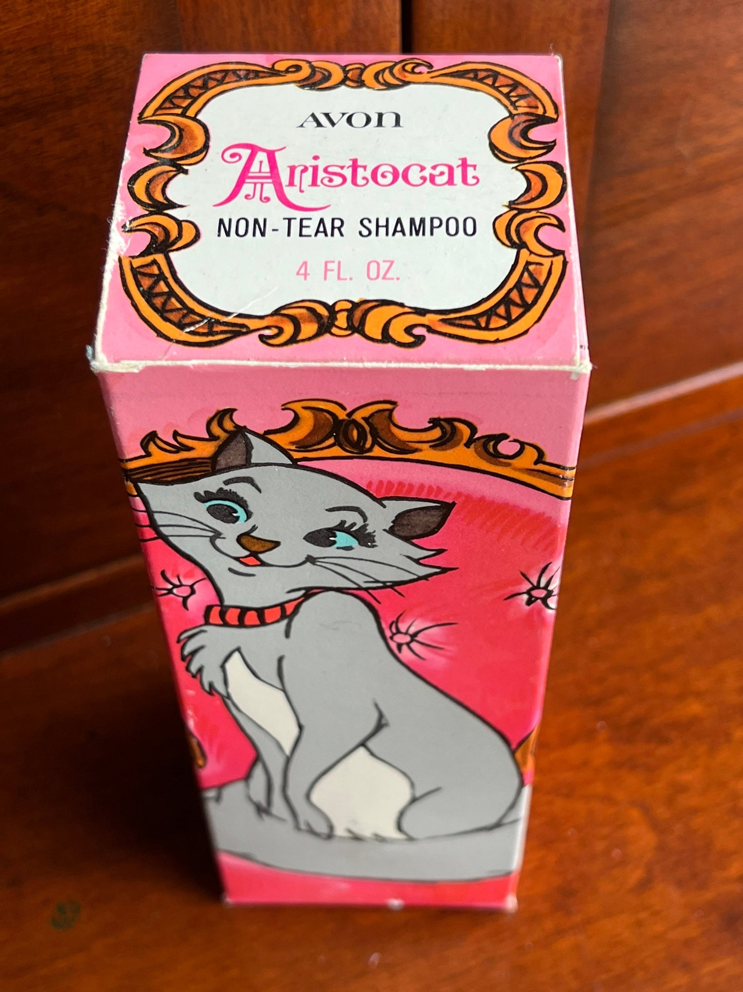 Vintage Avon Aristrocat Non-Tear Shampoo 4 Ounces Full Bottle Perfume Lover Antiques and Vintage