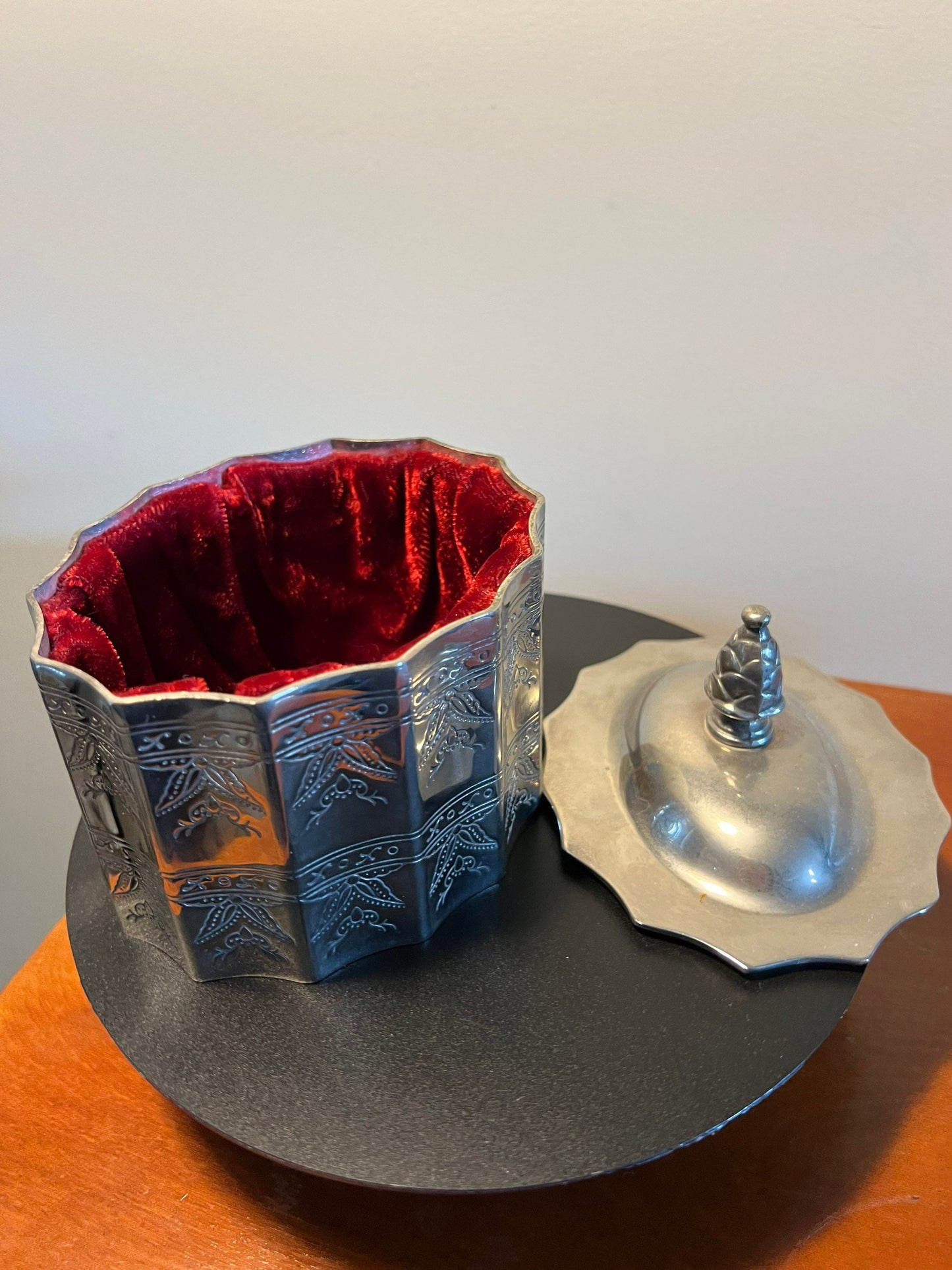 Vintage Godinger Silver Plate 1991 Oval Trinket Jewelry Box Red Velvet Lined 5” tall Lover Antiques and Vintage