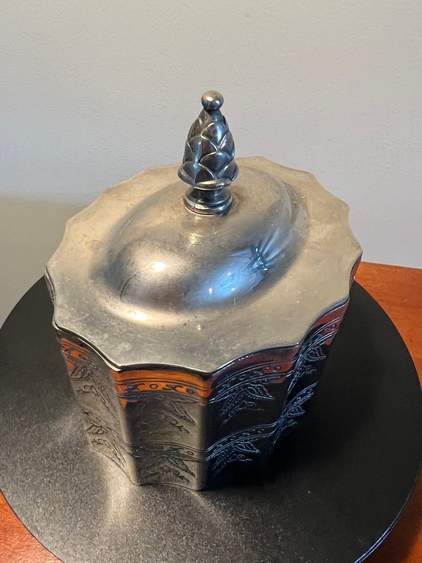 Vintage Godinger Silver Plate 1991 Oval Trinket Jewelry Box Red Velvet Lined 5” tall Lover Antiques and Vintage