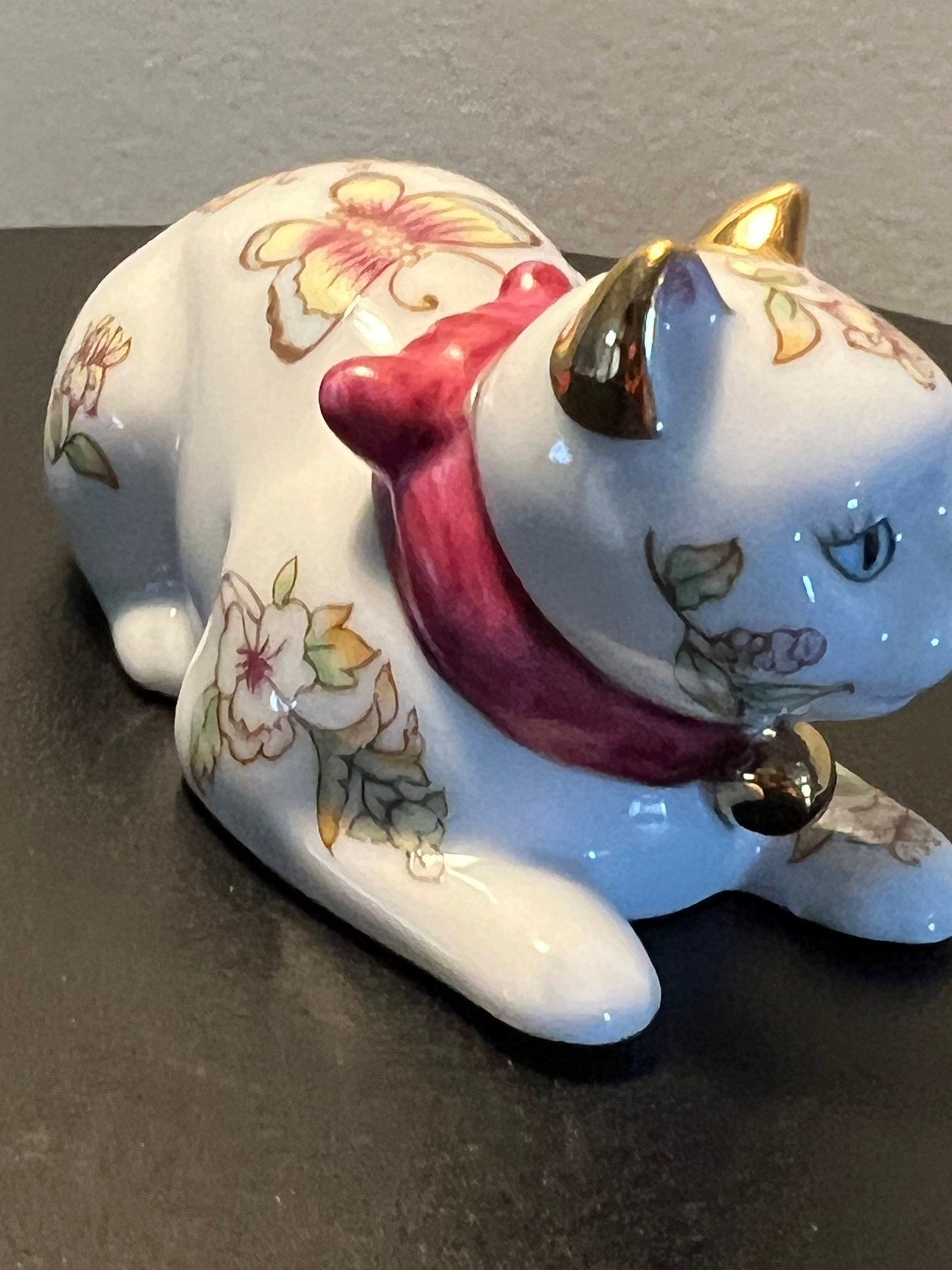 Vintage Porcelain Cat with Gold Accents House of Faberge by the Franklin Mint Cats of all kinds Kitten Art Glass Lover Antiques and Vintage