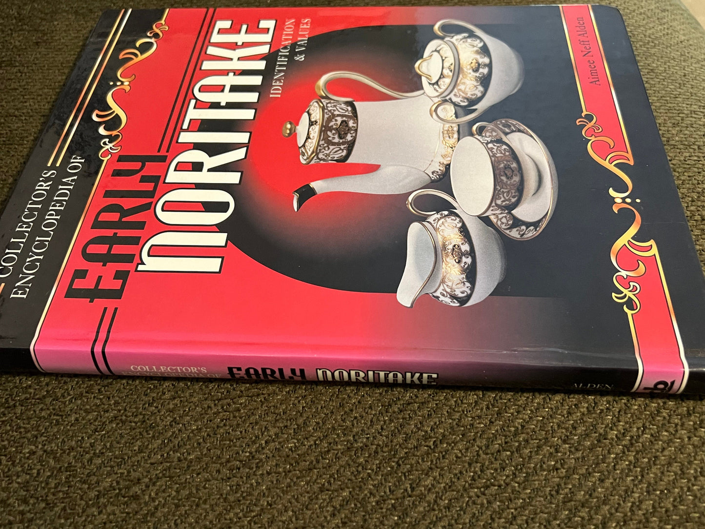 Vintage Early Noritake Identification & Valyes Collectors Encyclopedia Book Guide by Aimee Beff Alden Lover Antiques and Vintage