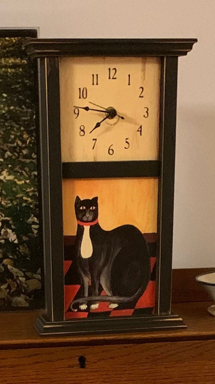 Vintage Cat Mantle Clock Primitive Style Black Wood Cat Lover Lover Antiques and Vintage
