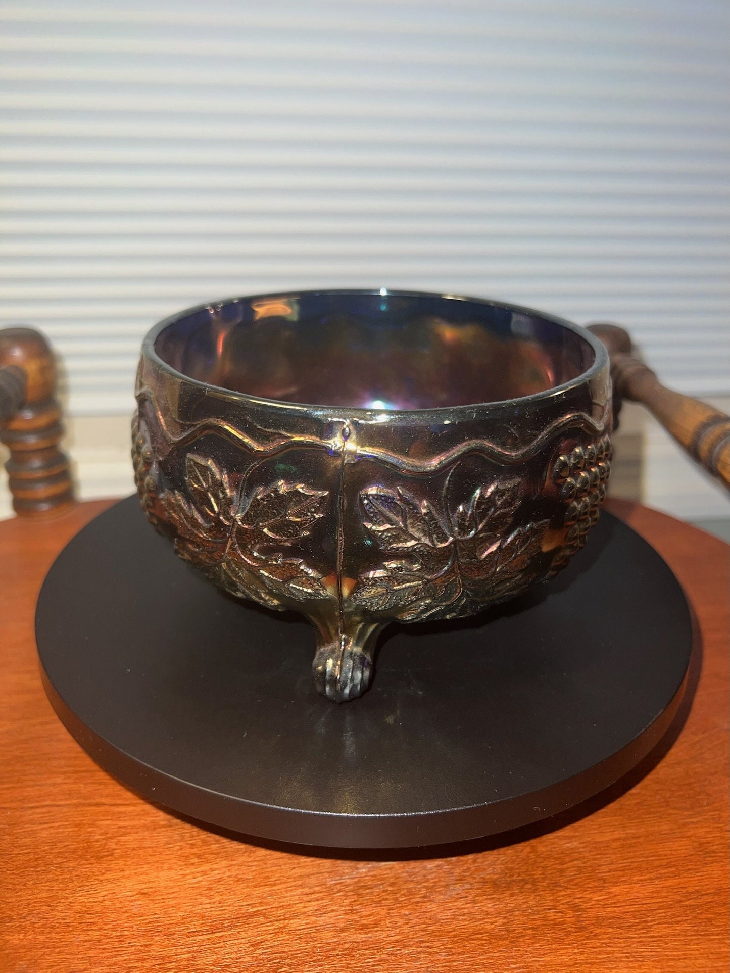 Vintage Fenton Amethyst Iridescent Red Carnival Bowl Grape and Leaf Pattern Circa 1910 Glas Footed Bowl Glass Art Lover Antiques and Vintage