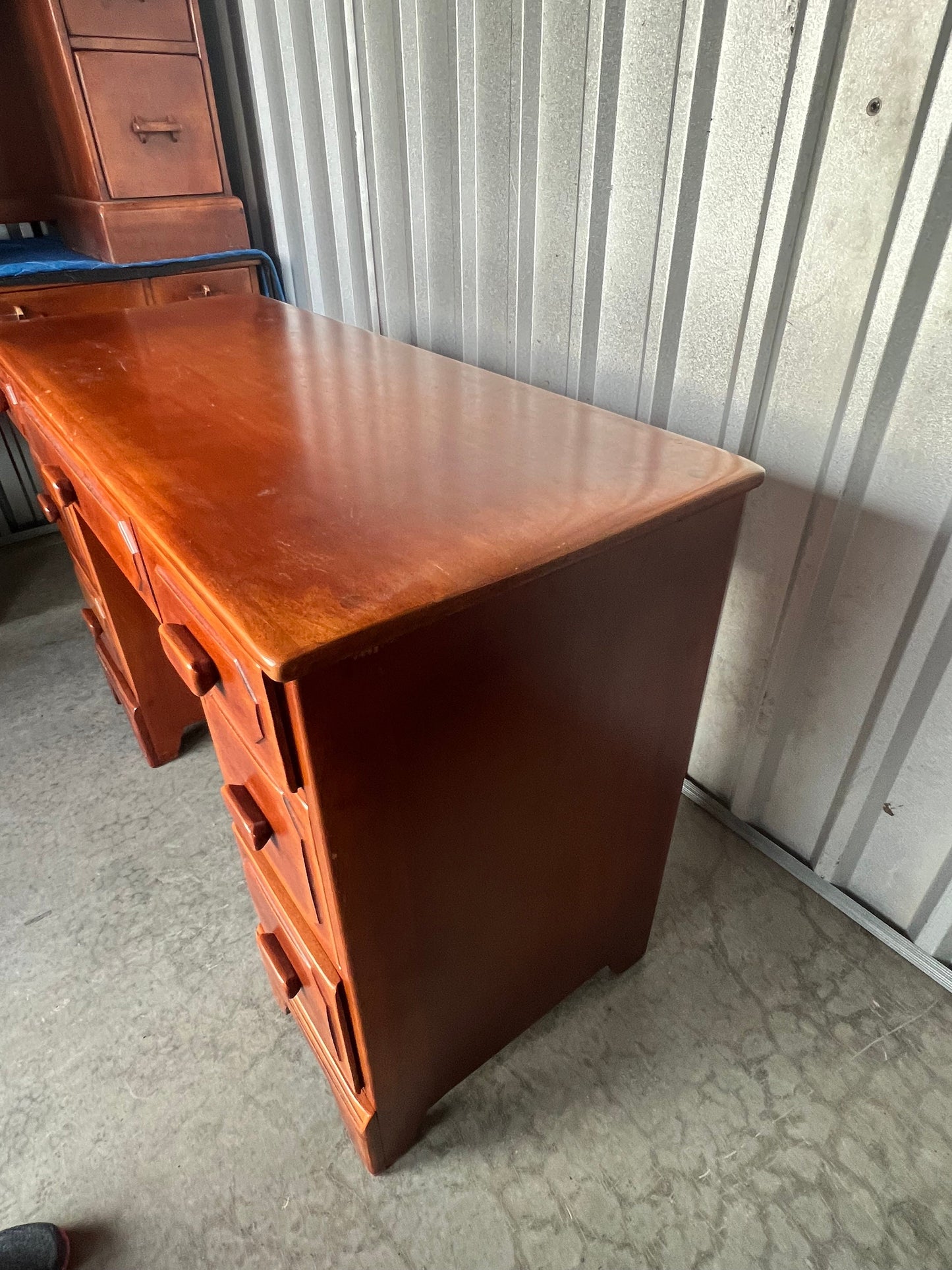 Cushman Colonial Creations Brandywine Manor Table No. 7030 Double Trestle Table Cushman Mid Century Table Lover Antiques and Vintage