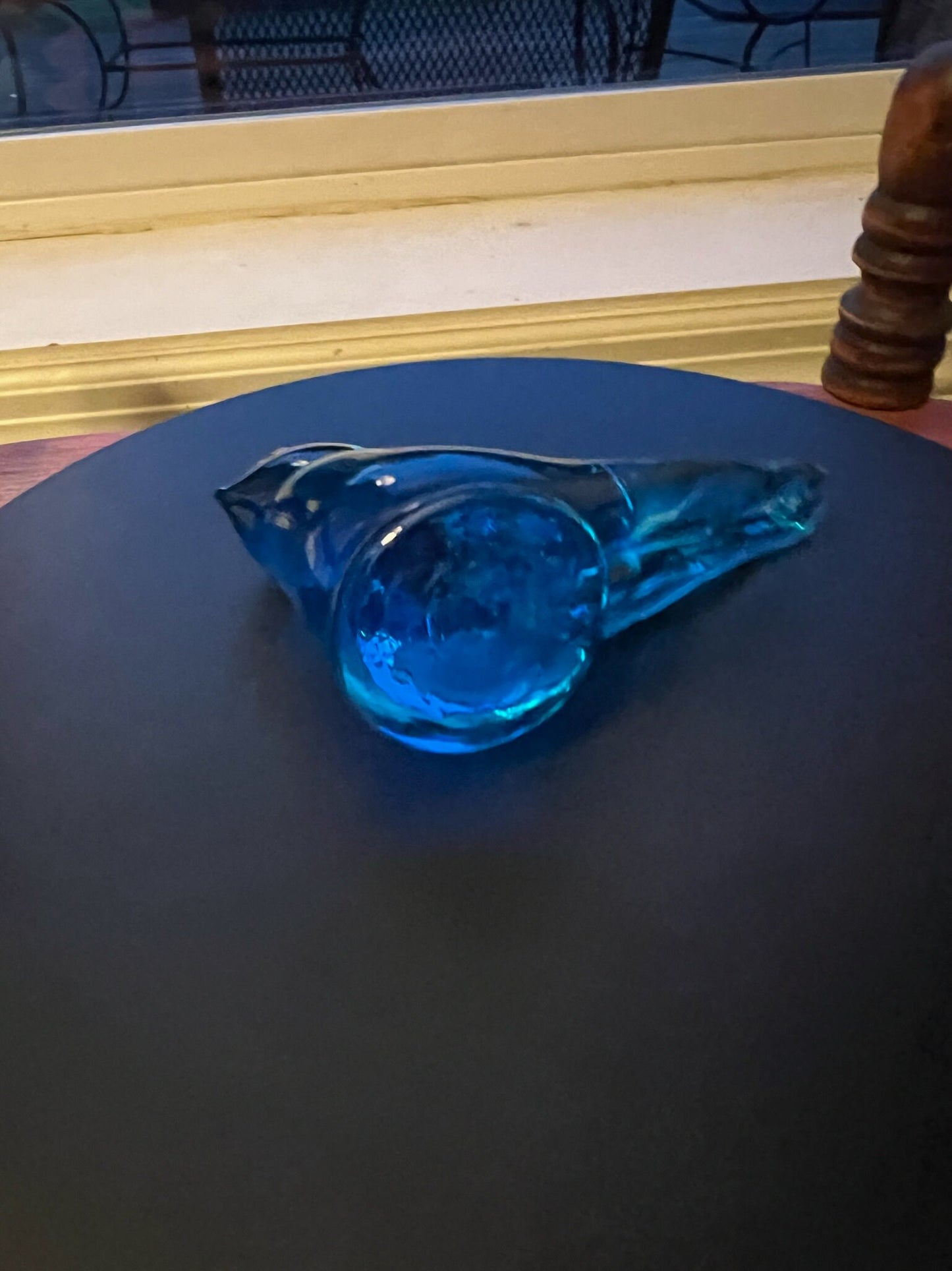 Vintage Bluebirds of Happiness signed by Leo Ward 1989 Blue Glass Art birds Lover Antiques and Vintage