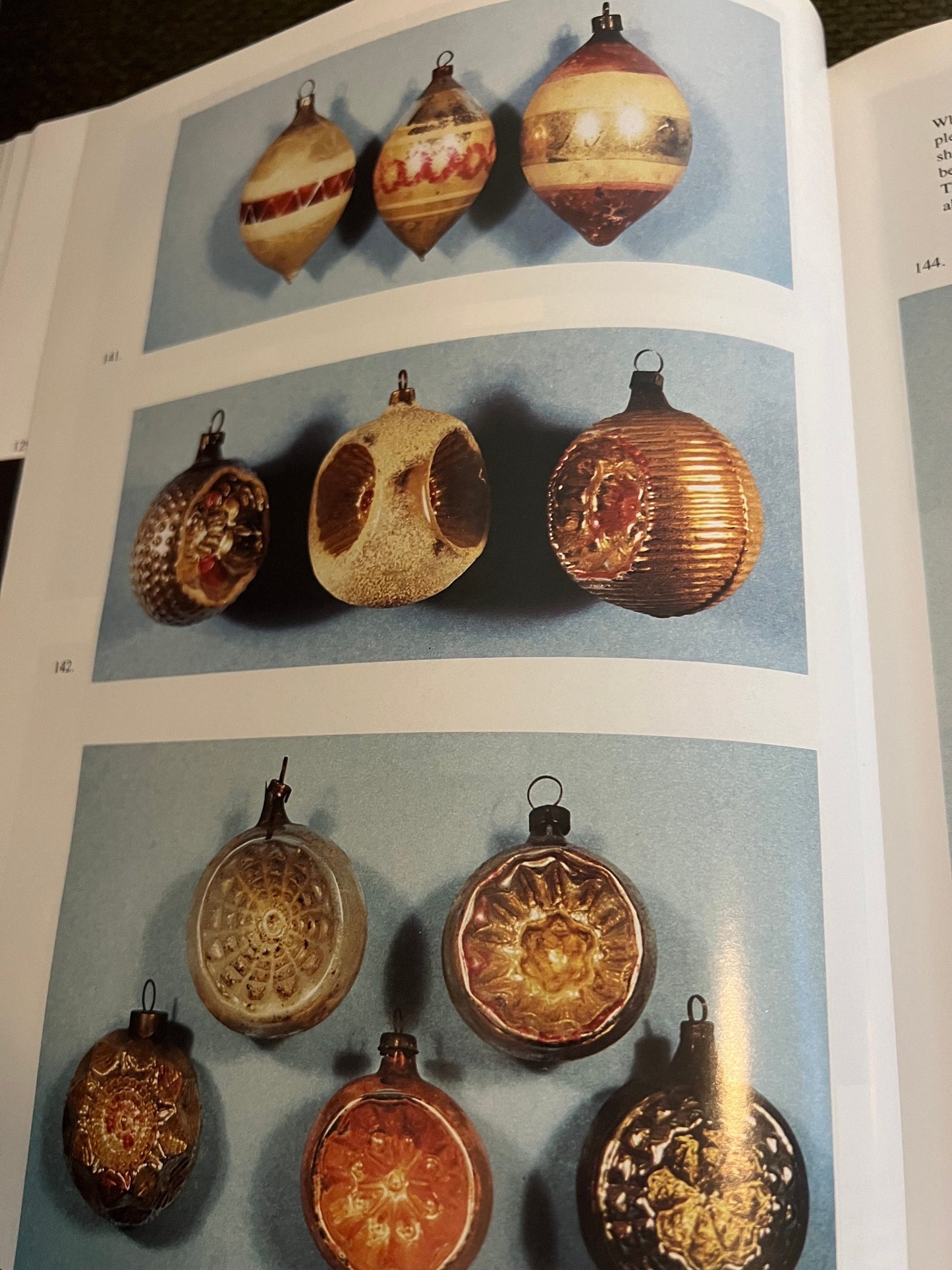 Christmas Collectables Second Edition Book Identification & Value Guide Ornaments Information by Margaret and Kenn Whitmyer Lover Antiques