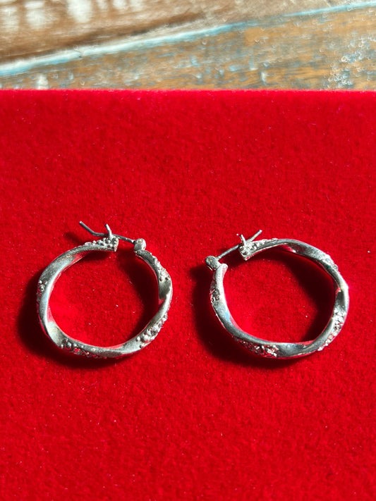 Vintage Silver Twisted Hoop Earrings, Swirl Earring, Twist Jewelry, Twist Earrings, Lover Antiques and Vintage