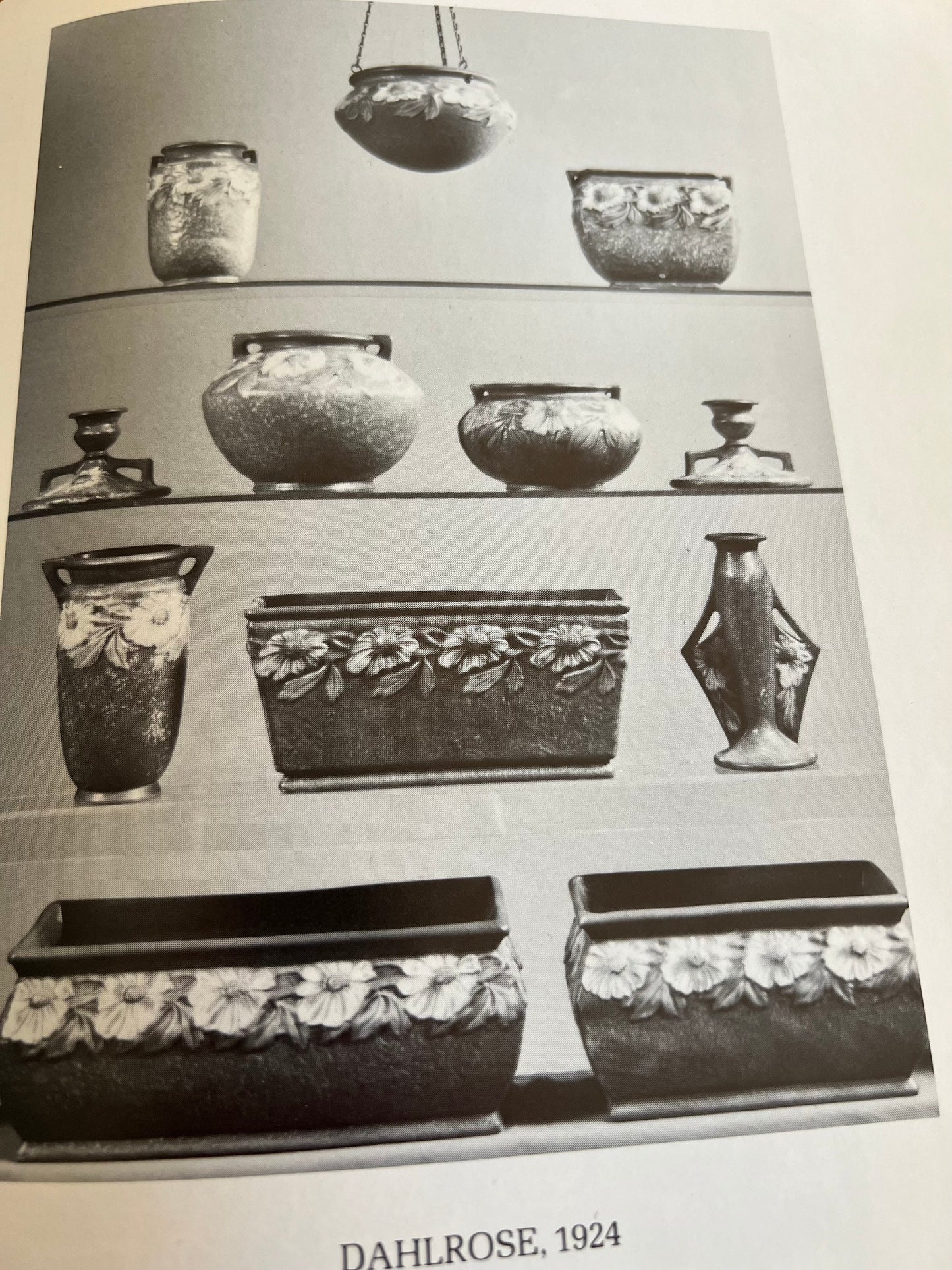 The Collectors Encyclopedia of Roseville Pottery Guide Book By Sharon and Bob Huxford, Second Series, Lover Antiques and Vintage