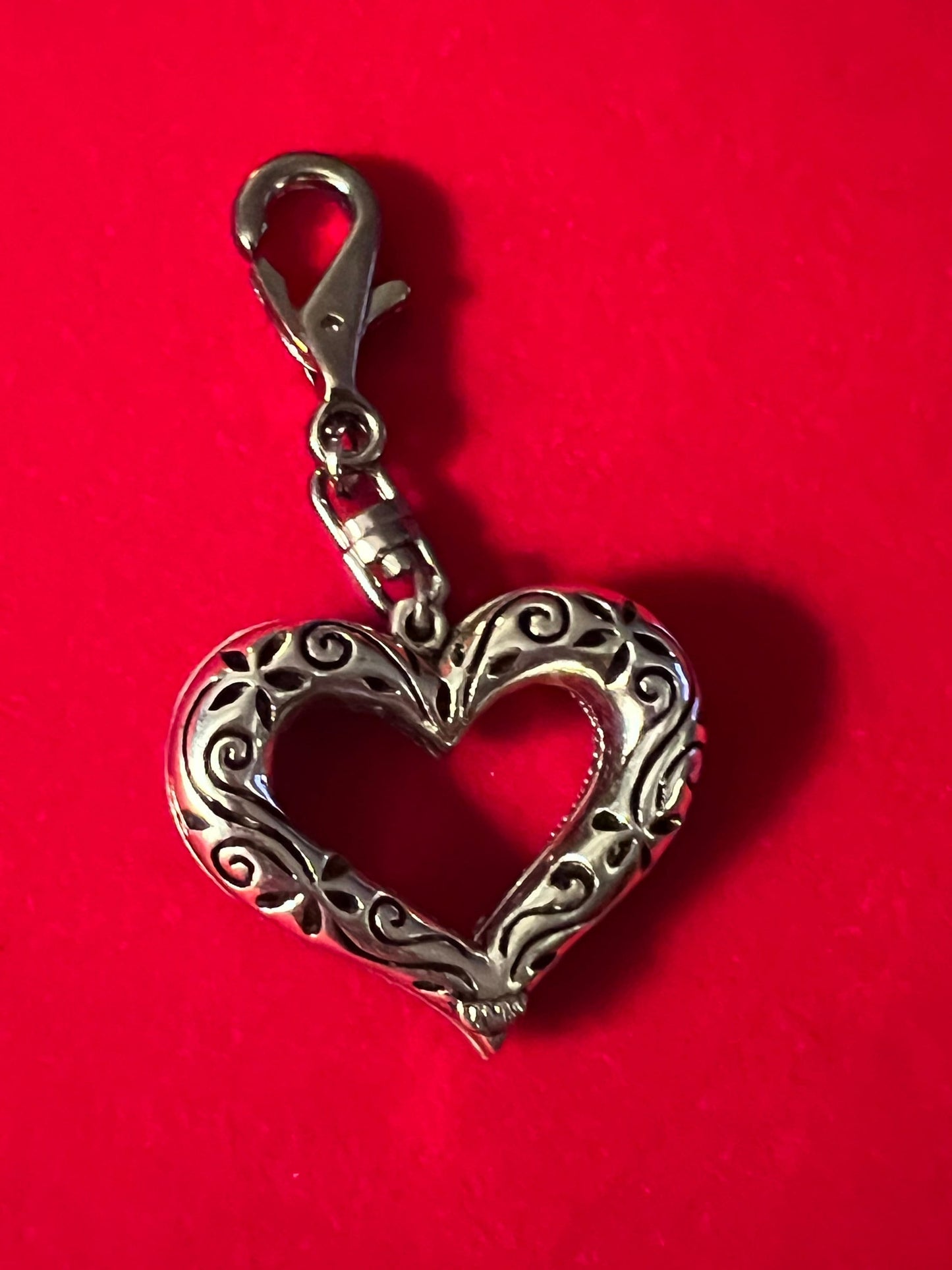 Vintage Heart Silver Pendant, Heart Jewelry, Pretty Green Gems Jewelry, Heart and Jewels, Lover Antiques and Vintage
