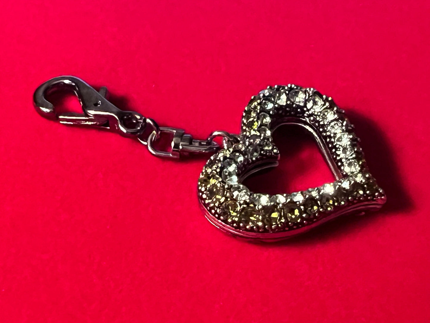 Vintage Heart Silver Pendant, Heart Jewelry, Pretty Green Gems Jewelry, Heart and Jewels, Lover Antiques and Vintage