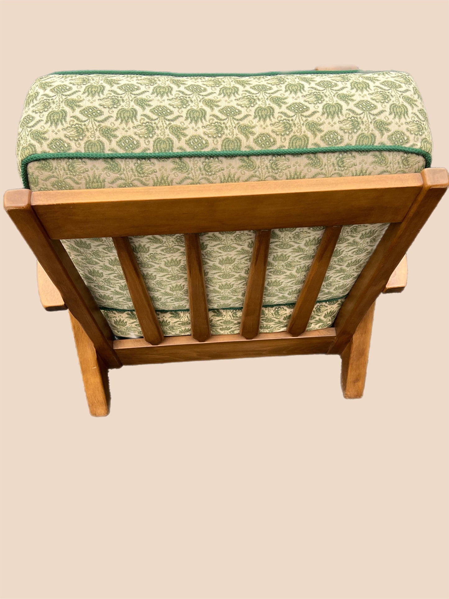 Cushman Colonial Creations Londonderry Chair No. 5385, Cream Cushions Paddle Arm Chair, Mid Century Modern Chair, Lover Antiques and Vintage