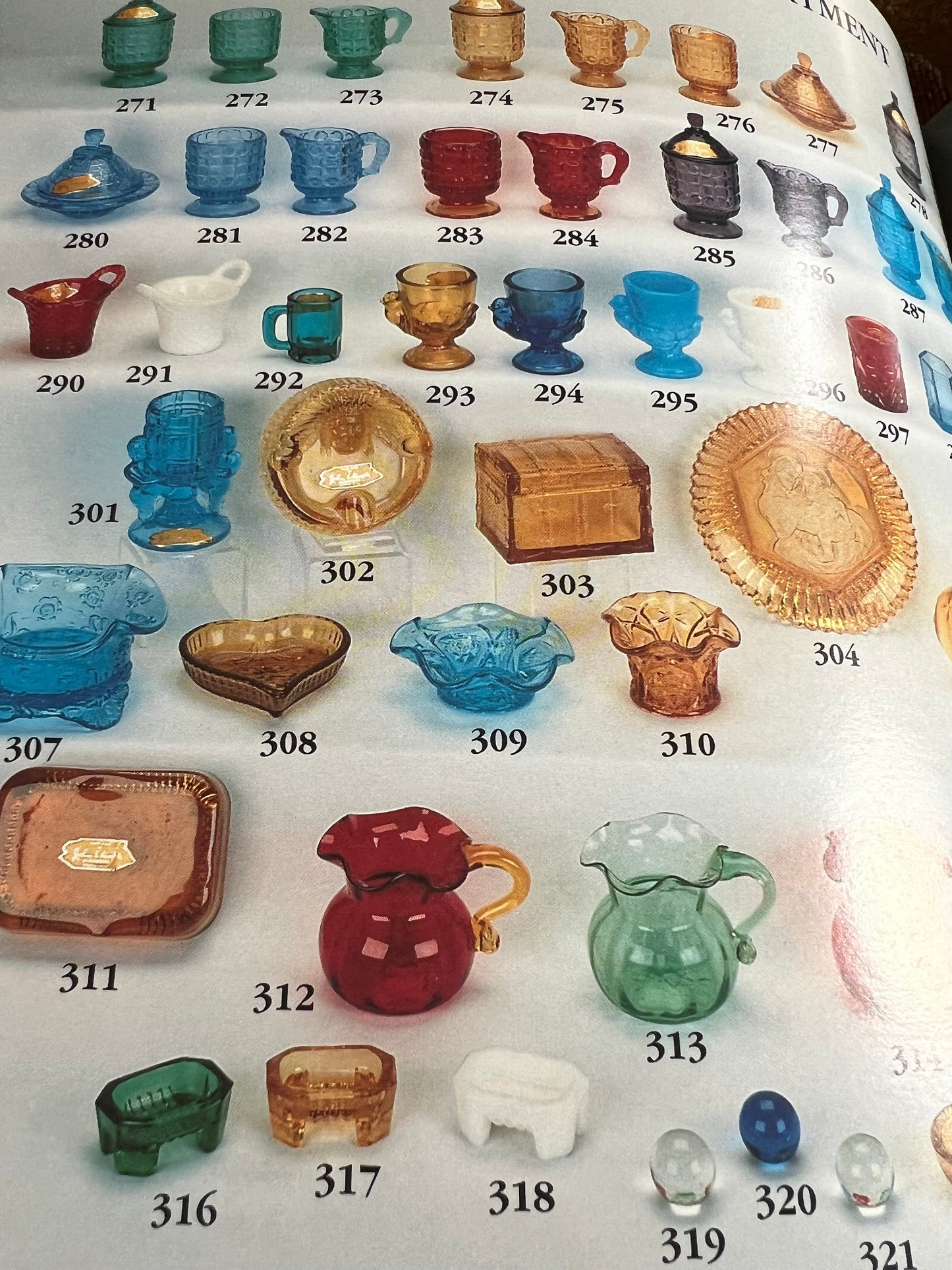 Kemble Glass Works Book, John E. Kemble Glass Works 1945-1970, Glass Art Guide, Kemble Art Glass Book, Lover Antiques and Vintage