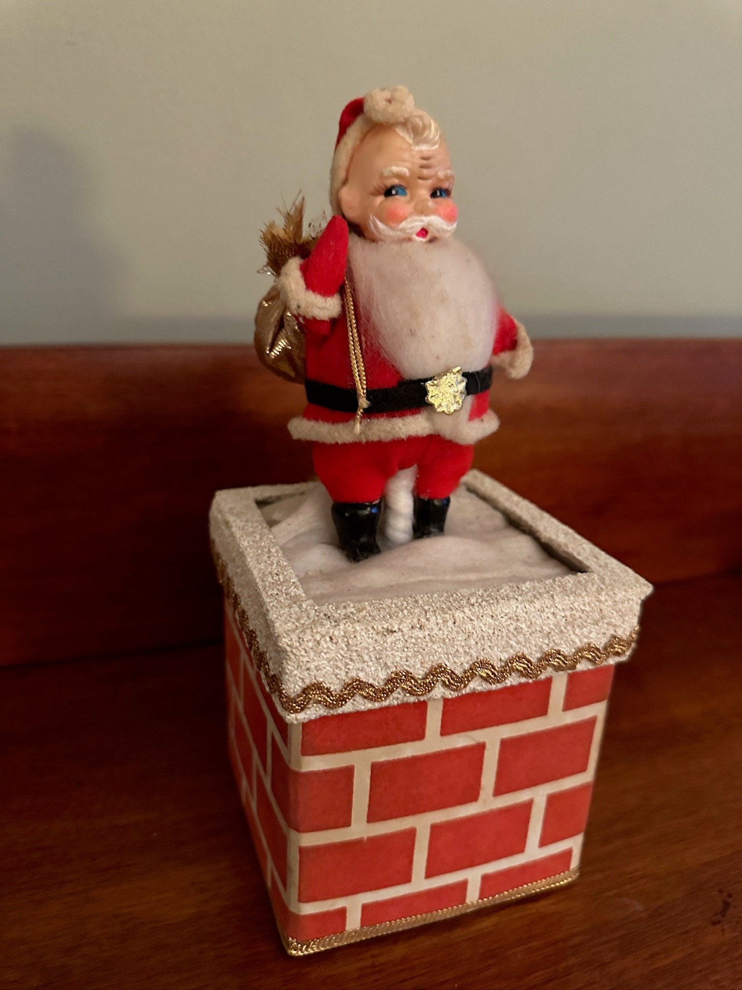 Vintage Santa Claus Wind Up Chimney Music Box, Santa Claus is Coming to Town, Vintage Santa Music Box, Lover Antiques and Vintage