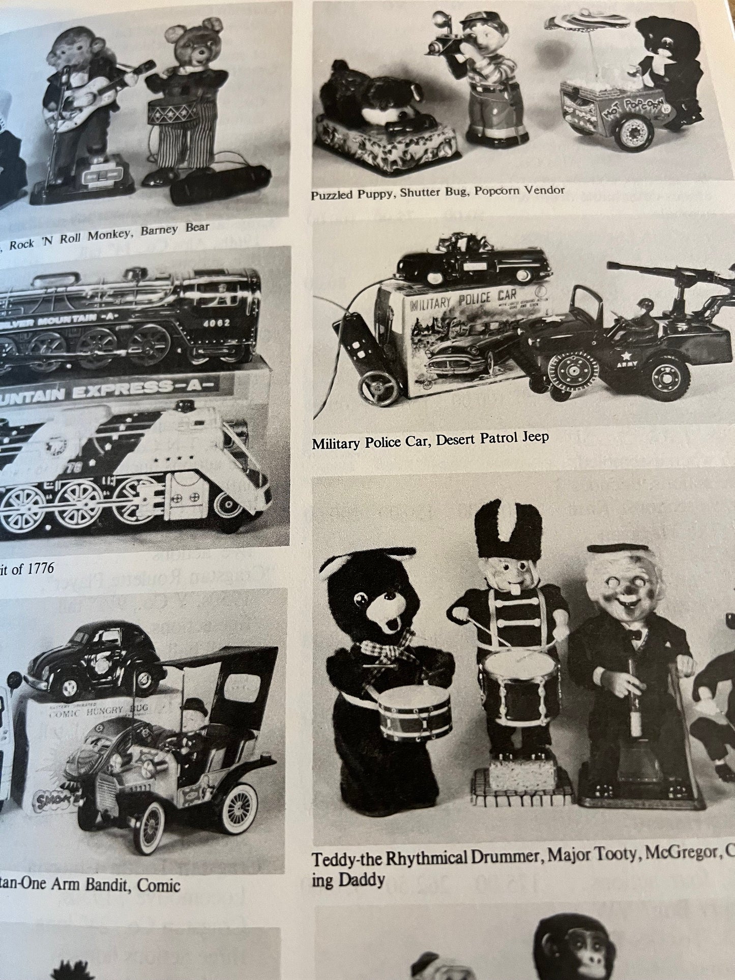 Vintage McDonald’s Collectibles Book, The Definitive Guide, by Ray and Ruby Richardson, Lover Antiques and Vintage