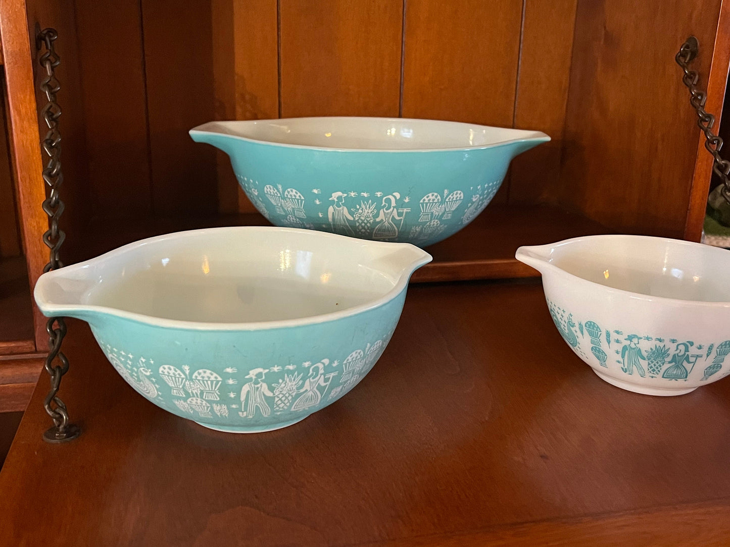Vintage Pyrex Amish Butterprint Cinderella Bowls, Turquoise and White Collection Pyrex Set of 3 Bowls Lover Antiques and vintage