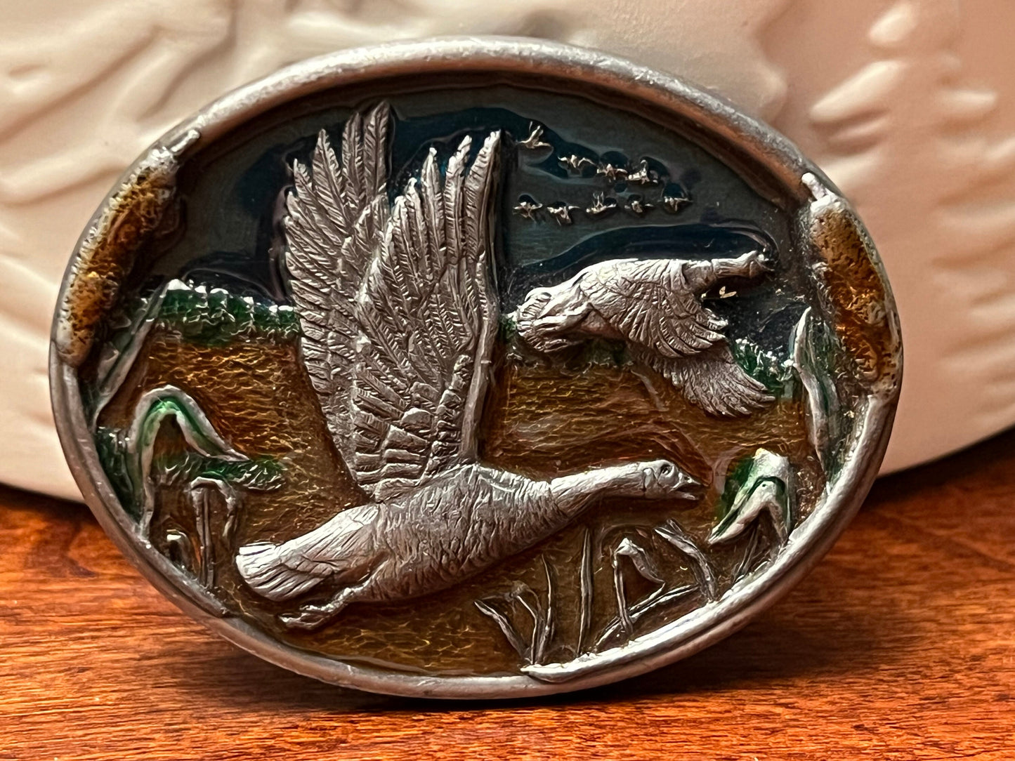 Vintage Enameled Geese in Flight Belt Buckle, Hunter Nature Belt Buckle, Lover Antiques and Vintage