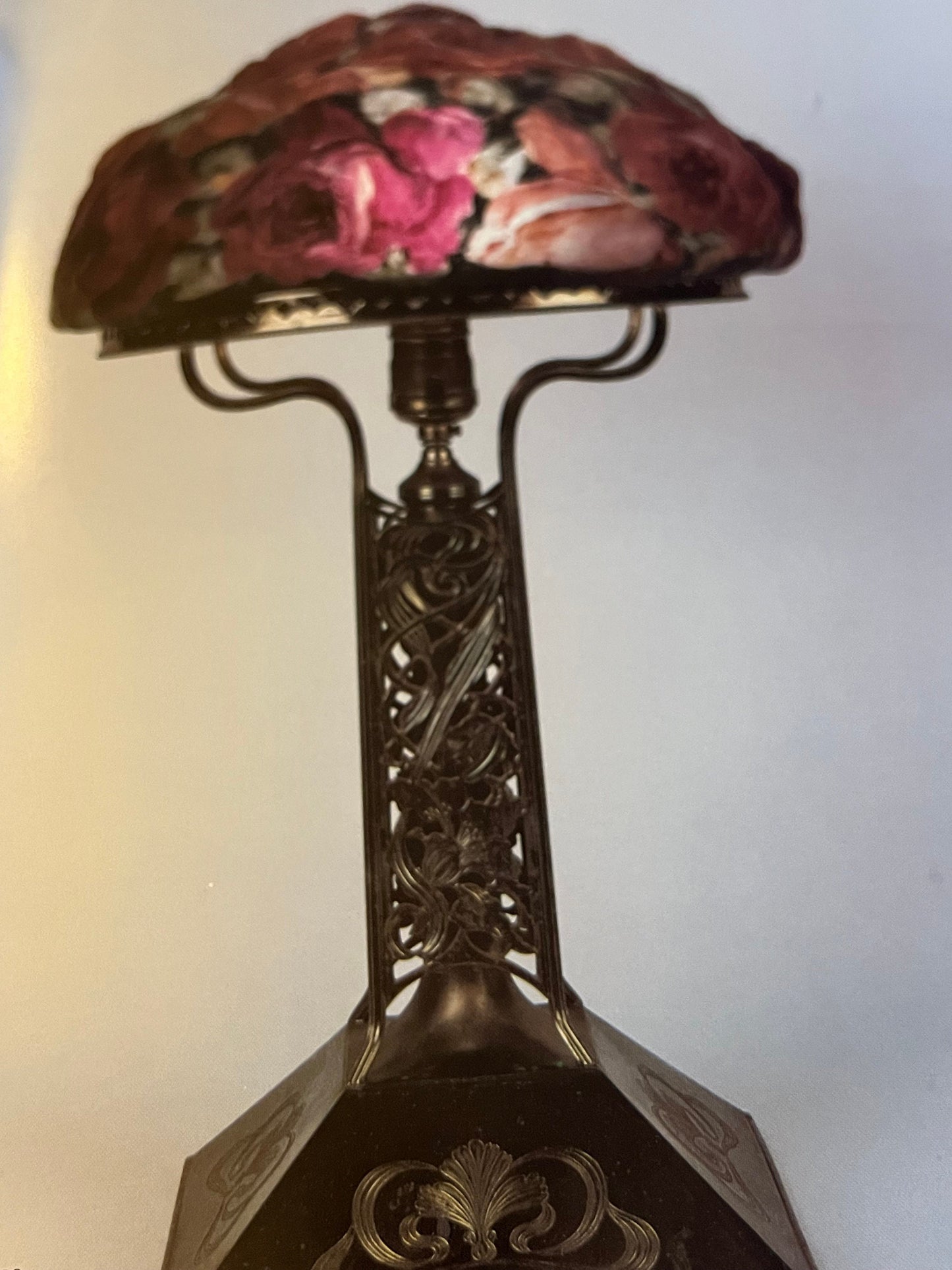 Pairpoint Lamps Book, by Edward and Sheila Malakoff, Pairpoint Company Book, Lover Antiques and Vintage
