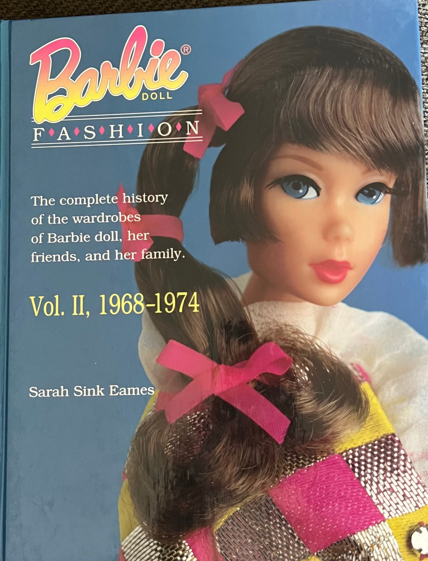 300 Years of Housekeeping Collectibles Identification and Value Guide Book, by Linda Campbell Franklin, Lover Antiques and Vintage