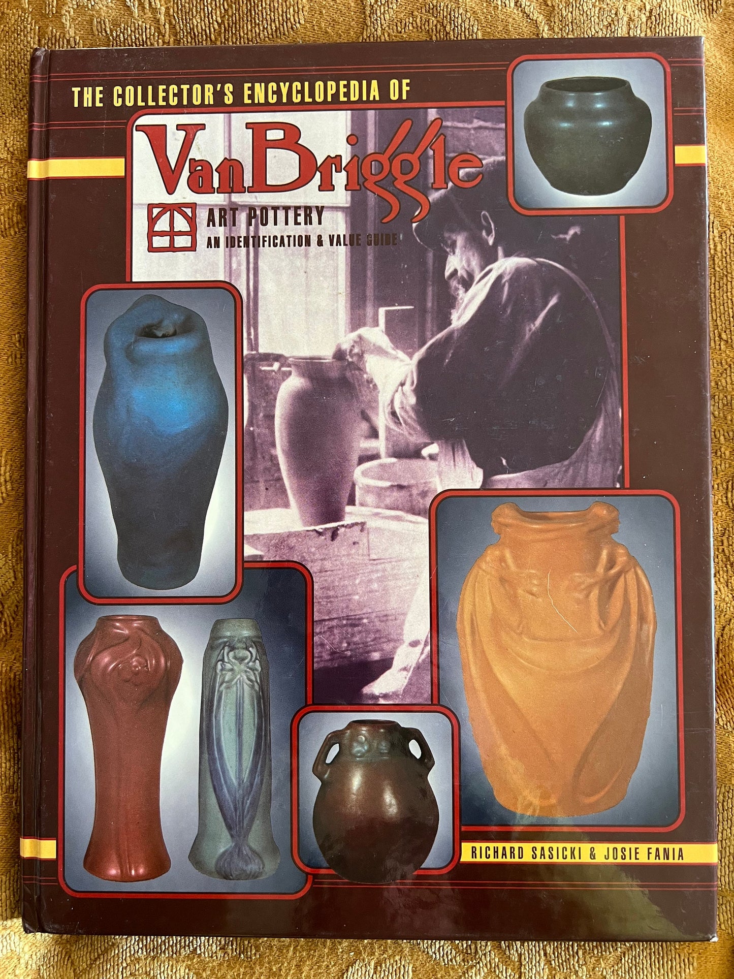The Collector’s Encyclopedia of VanBriggle Art Pottery An Identification & Value Guide Book, Lover Antiques and Vintage