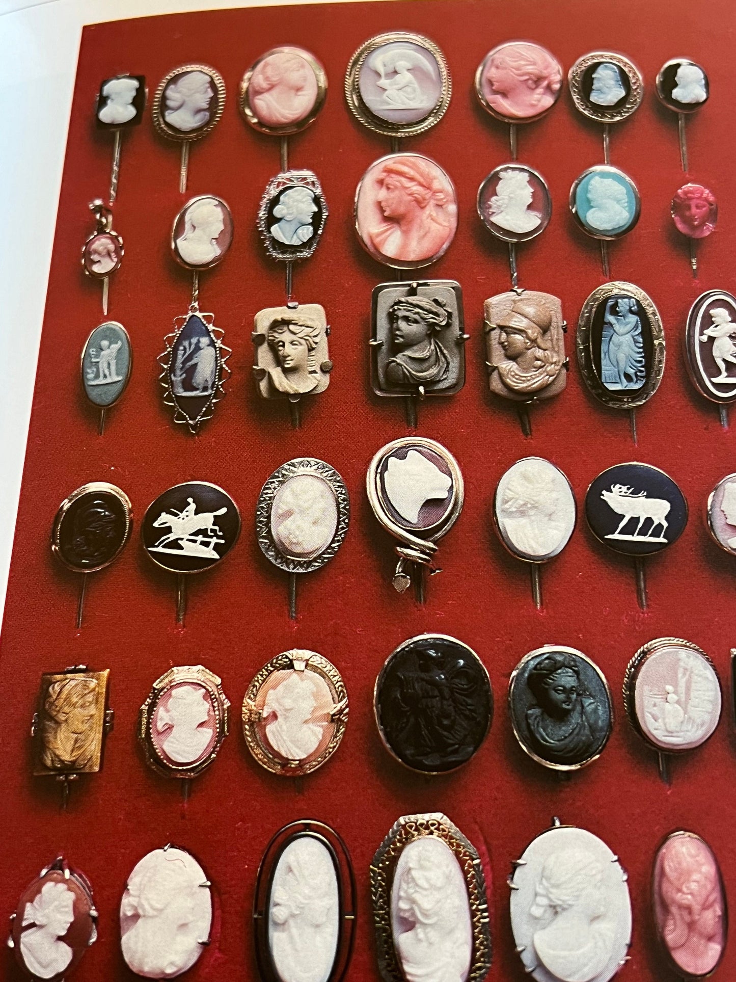Collecting Antique Stickpins Identification and Value Guide Book, by Jack & Elynore Kerins, Stickpins Book, Lover Antiques and Vintage