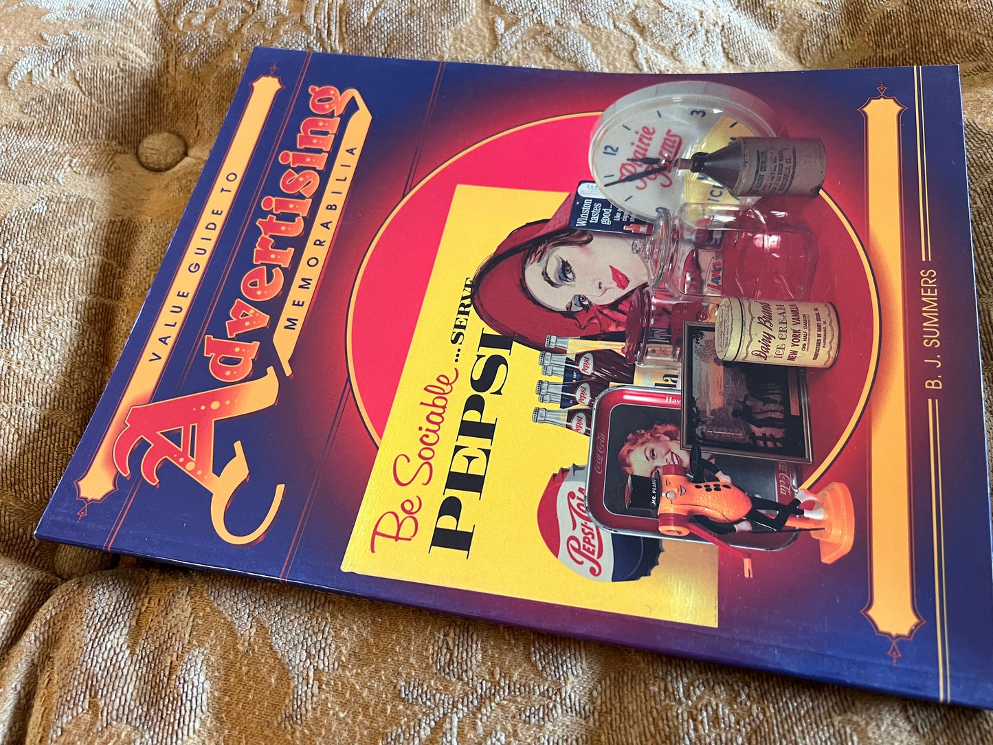 Value Guide to Advertising Memorabilia Guide Book, by BJ Summers, Lover Antiques and Vintage