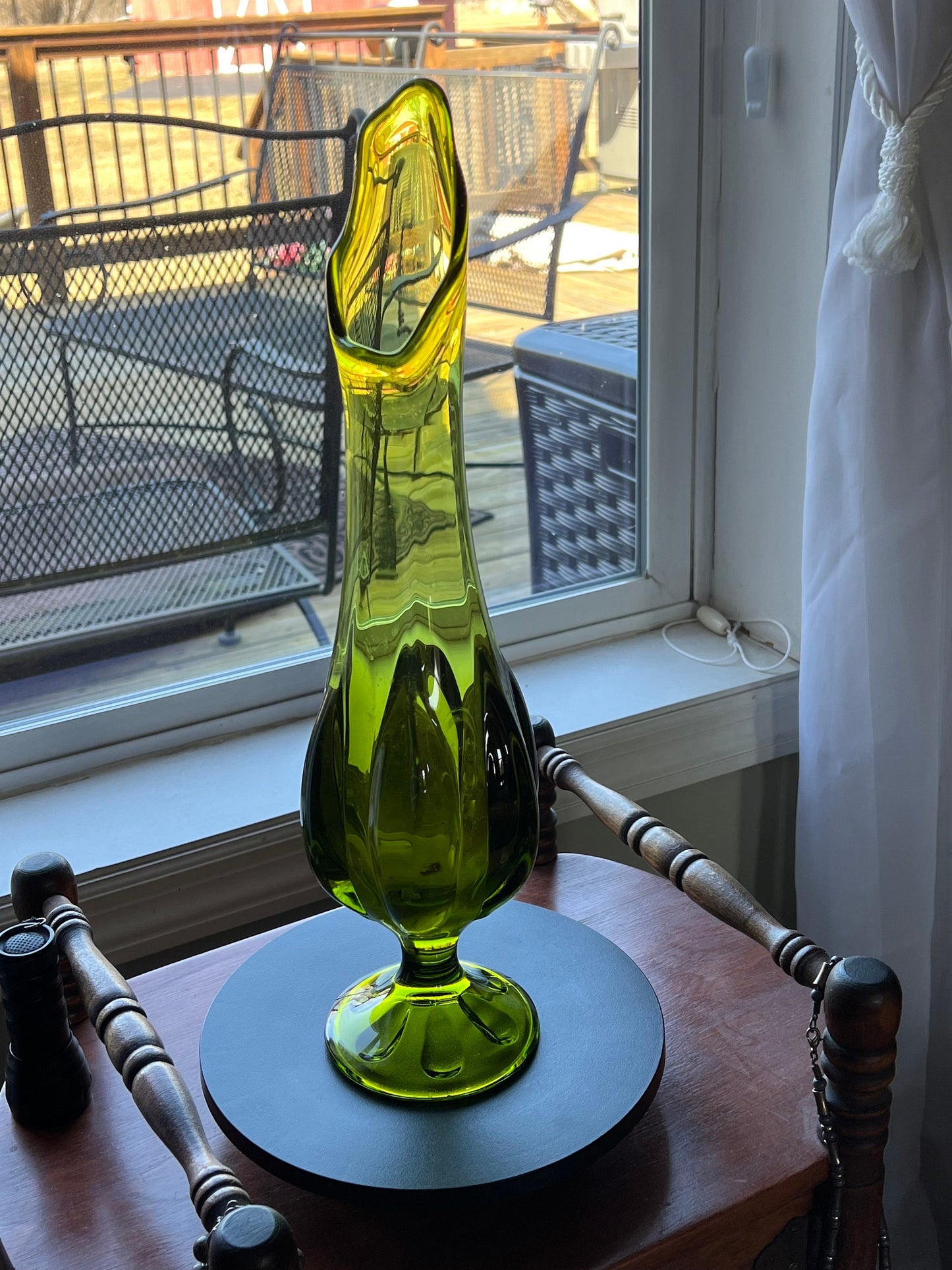Vintage Viking Epic Avocado Green Swung Vase, Green Swung Glass Vase, Viking Green Vase with Pedestal, Lover Antiques and Vintage
