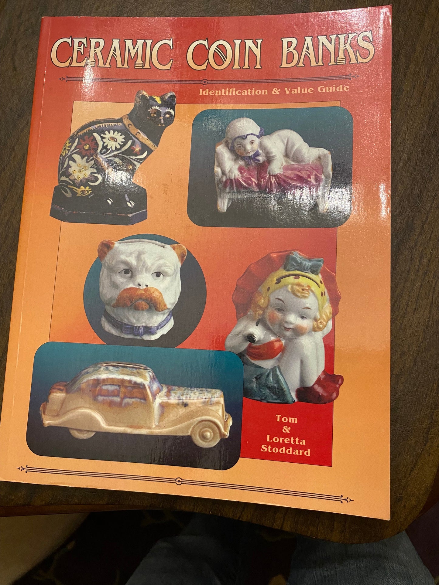 Ceramic Coin Banks Book, Tom and Loretta Stoddard, Lover Antiques and Vintage
