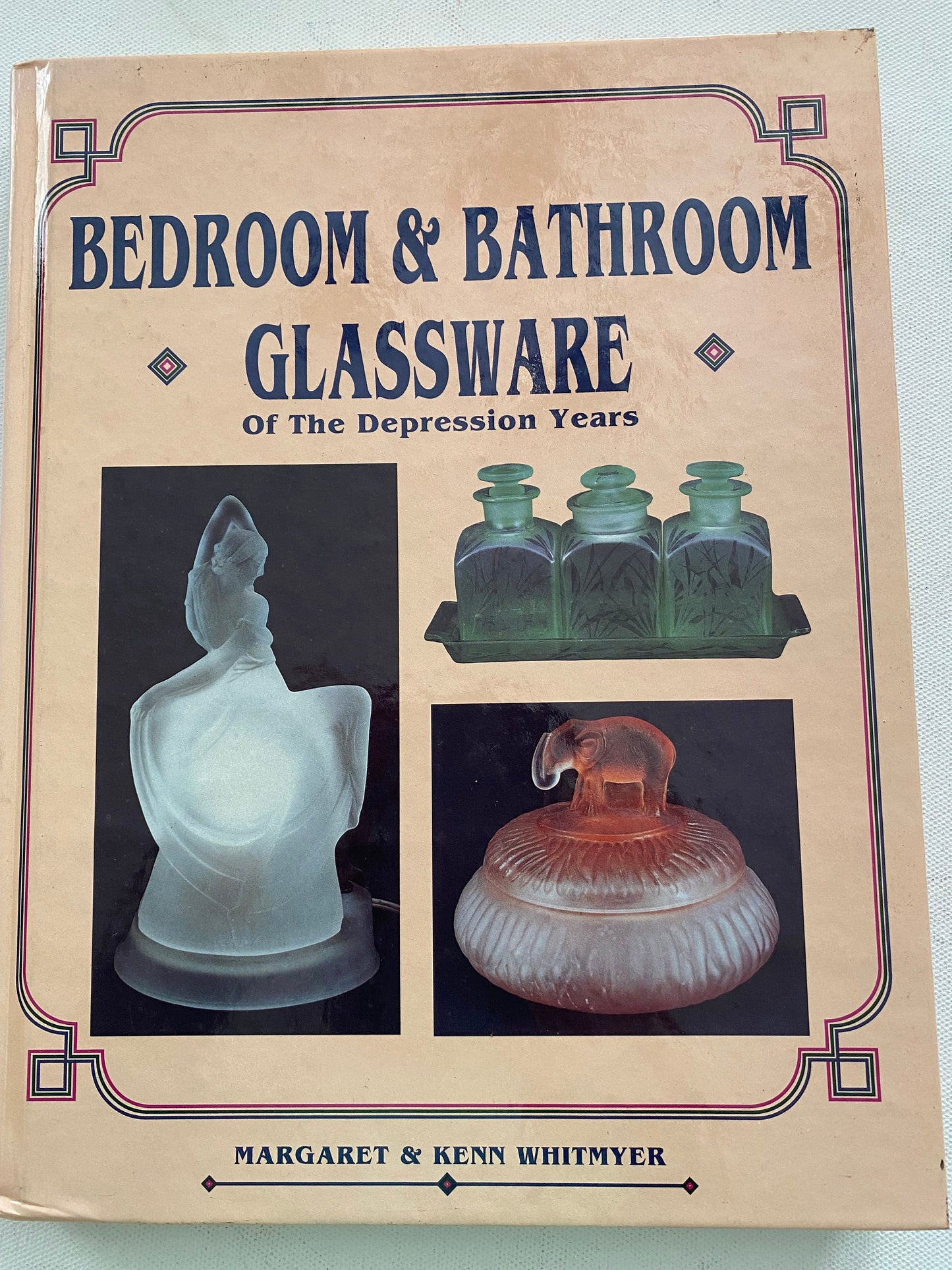 Bedroom & Bathroom Glassware of the Depression Years Fenton Cambridge Akro Agate Powder Jars Book Guide Lover Antiques and Vintage
