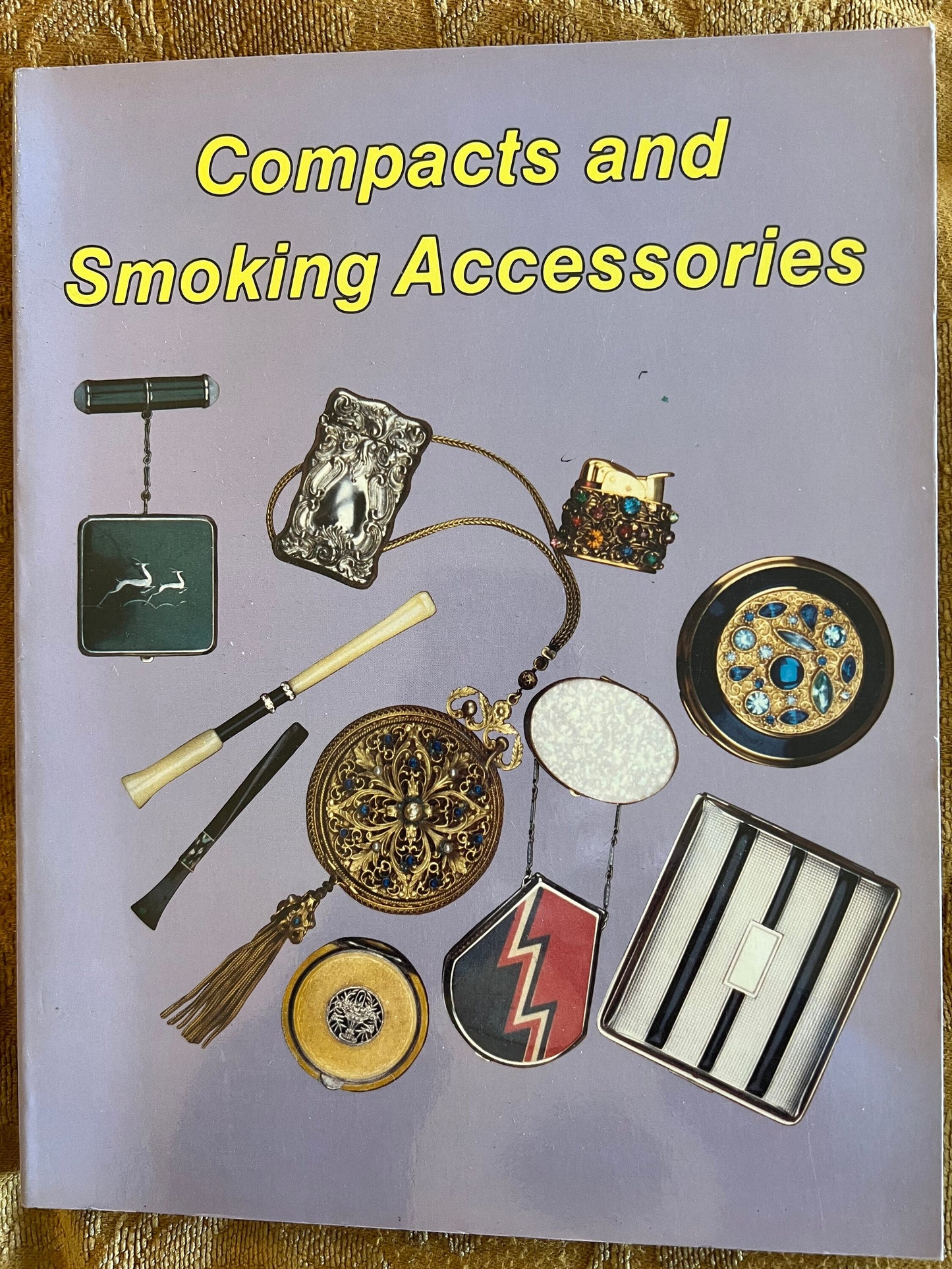 Compacts and Smoking Accessories Guide Book by Roseann Ettinger, Lover Antiques and Vintage