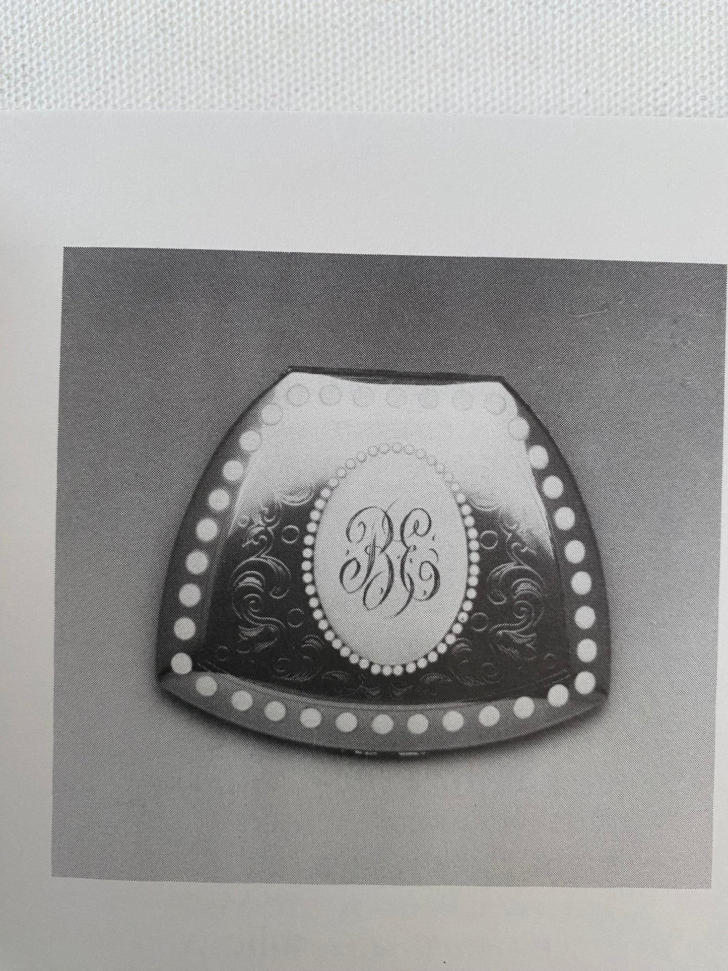 Ladies’ Compacts of the Nineteen and Twentieth Centuries Book, Ladies Compacts Book, by Roselyn Gerson, Lover Antiques and Vintage