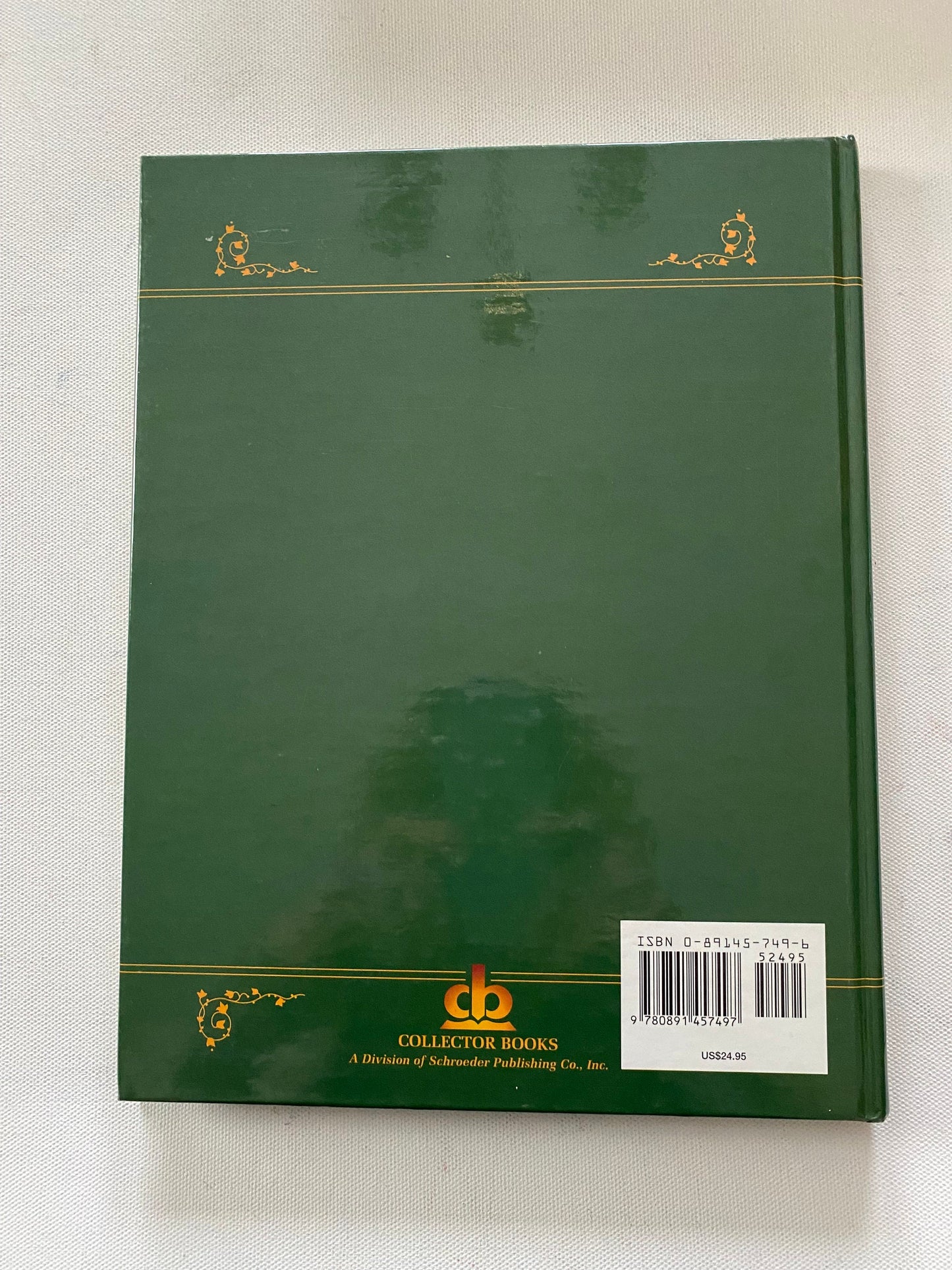 The World of Beer Memorabilia Identification & Value Guide Book, by Herb and Helen Haydock, Lover Antiques and Vintage