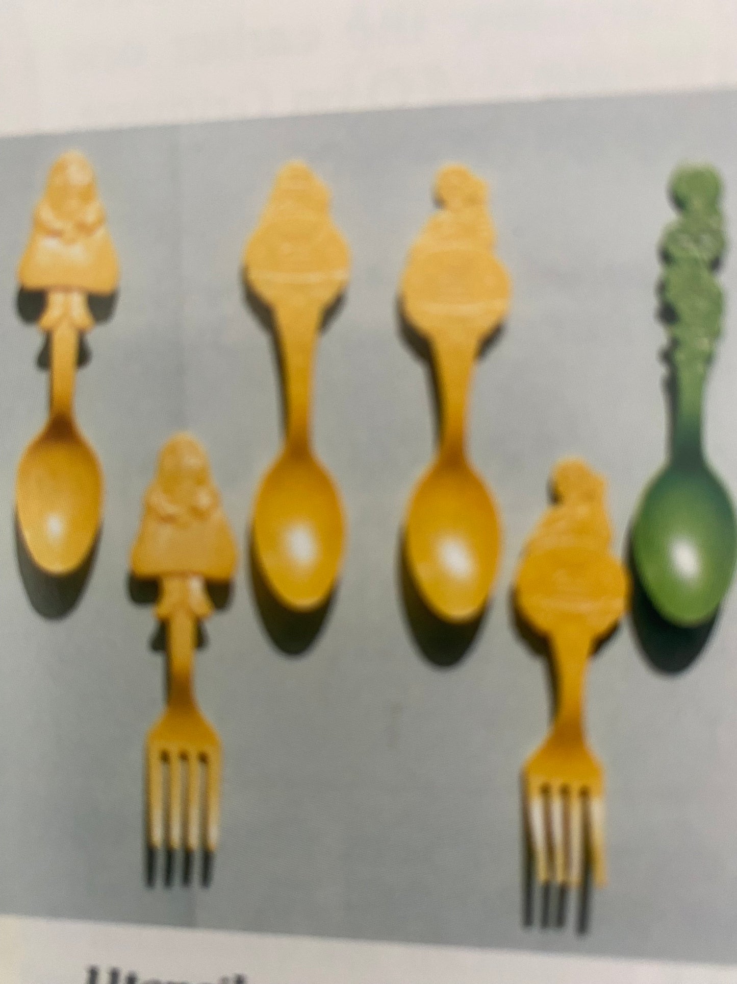 McDonald’s Collectibles Book, Second Edition, Identification and Value Guide, by Henry Henriques and Audre DuVall, Lover Antiques