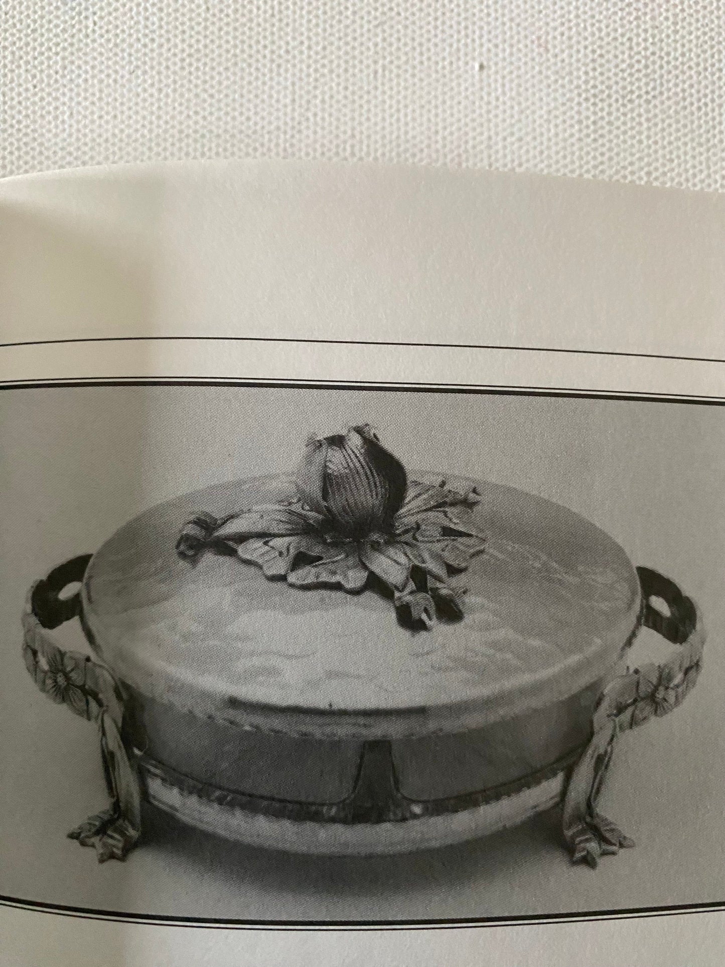 Collecting Aluminum An Identification Value Guide, Including Hammered, Wrought Forged & Cast, by Everett Grist, Lover Antiques and Vintage