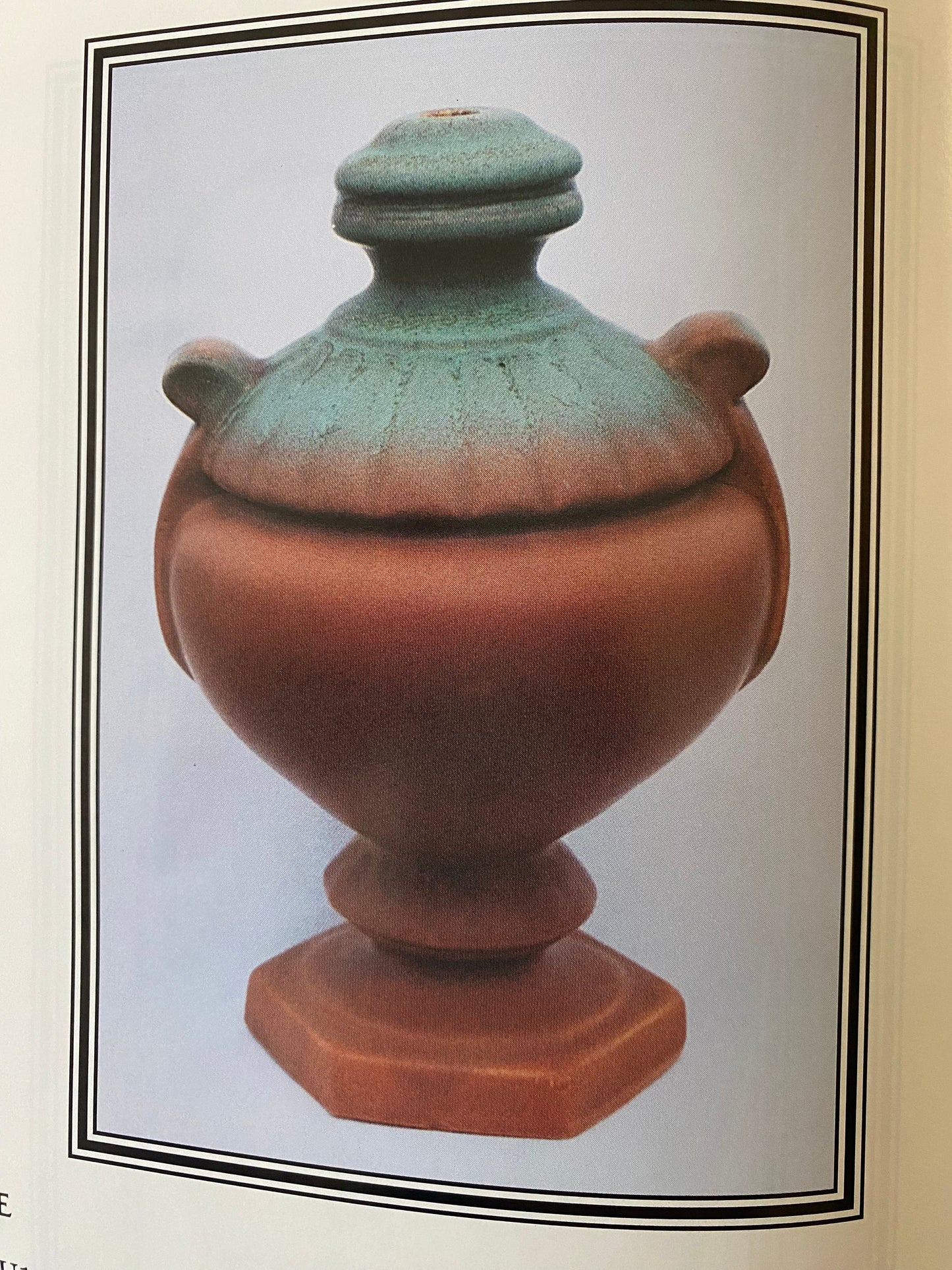 Collector’s Encyclopedia of Muncie Pottery Book, by Jon Rans & Mark Eckelman, Lover Antiques and Vintage