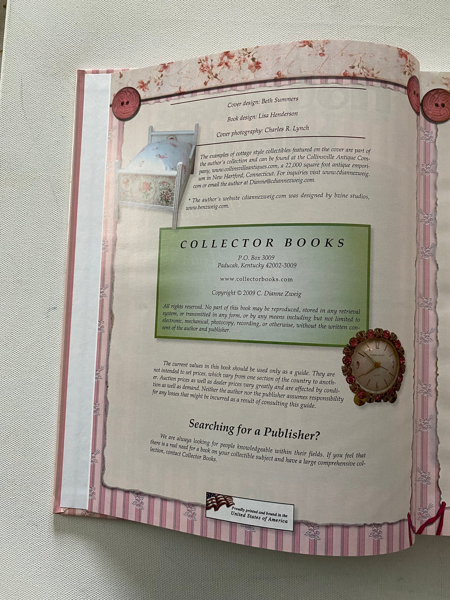 Hot Cottage Collectibles for Vintage Style Homes Identification and Values Guide Book, by C. Dianne Zweig, Lover Antiques and Vintage