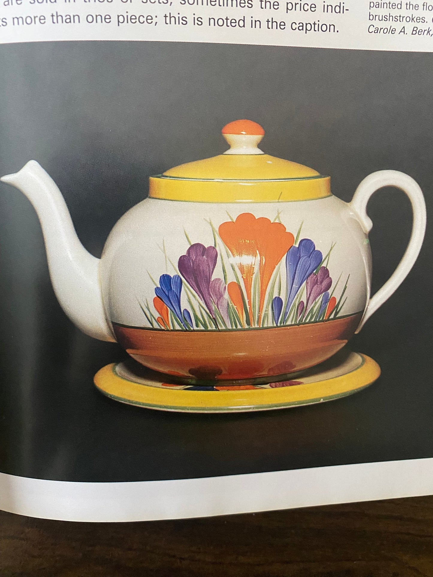 Clarice Cliff and Her Contemporaries: Susie Cooper, Keith Murray, Charlotte Rhead and the Carlton Ware Designers Book, with Price Guide