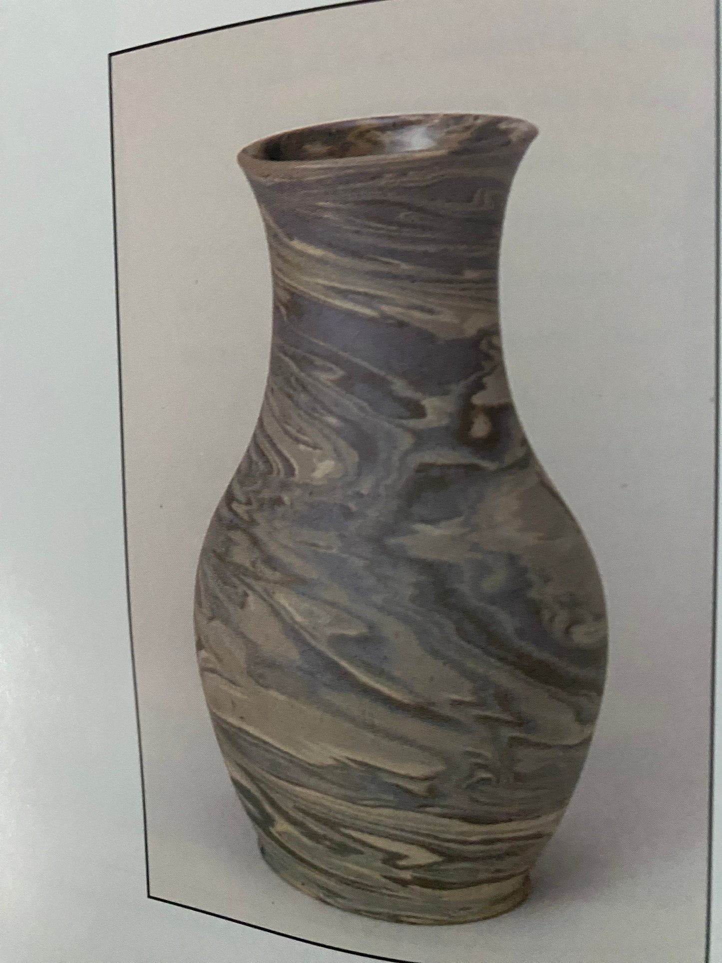 Collector’s Encyclopedia of Niloak Pottery Book, Second Edition Guide, by David Edwin Gifford, Lover Antiques and Vintage