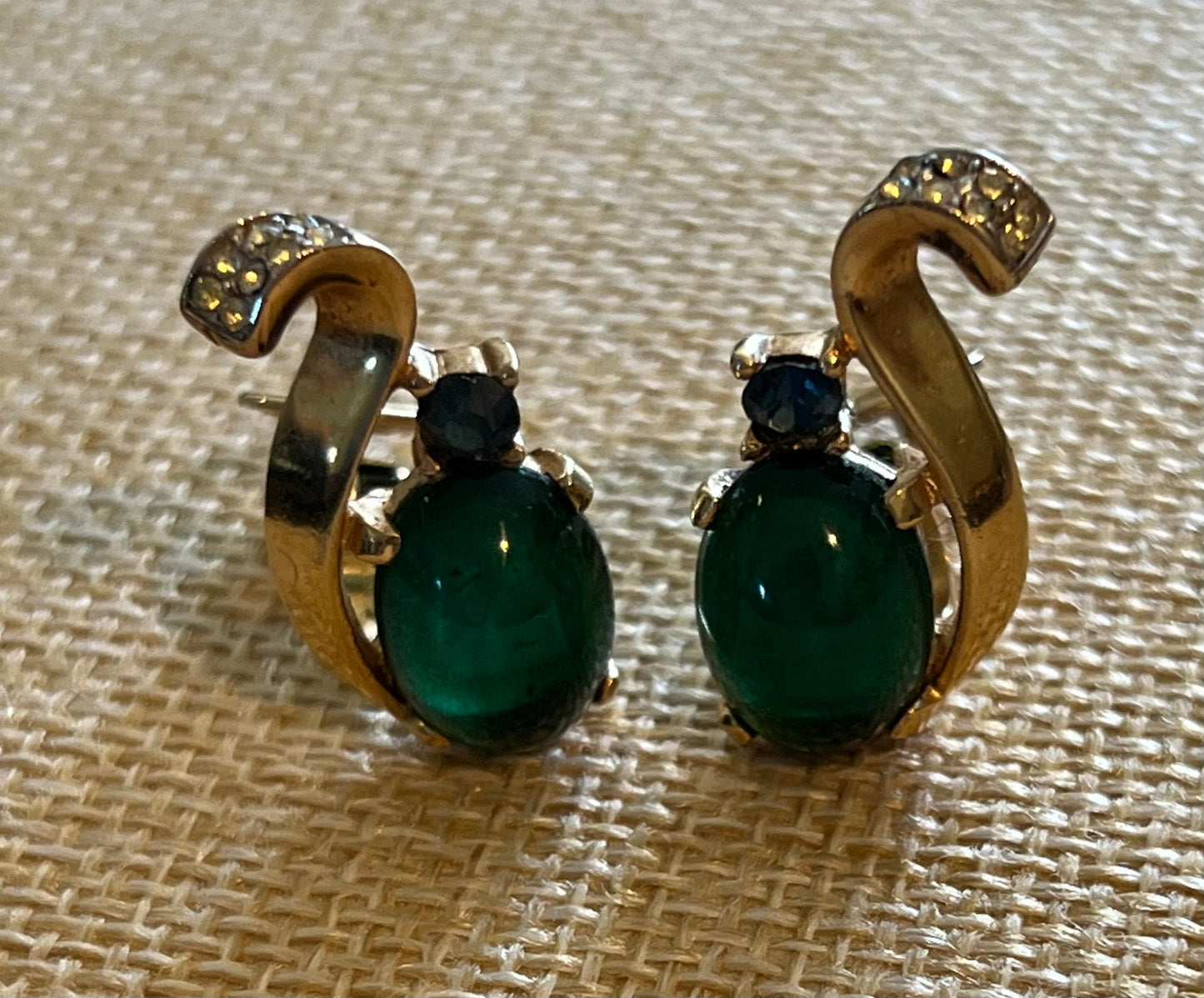 Vintage Crown Trifari Earrings by Alfred Philippe, Emerald Green Jelly Belly Gold Tone Clip on Earrings, Lover Antiques and Vintage
