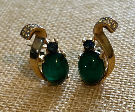 Vintage Crown Trifari Earrings by Alfred Philippe, Emerald Green Jelly Belly Gold Tone Clip on Earrings, Lover Antiques and Vintage