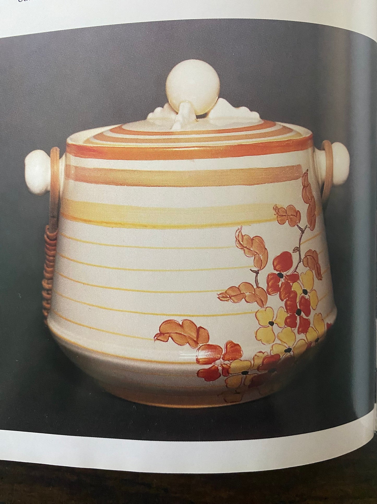 Clarice Cliff and Her Contemporaries: Susie Cooper, Keith Murray, Charlotte Rhead and the Carlton Ware Designers Book, with Price Guide