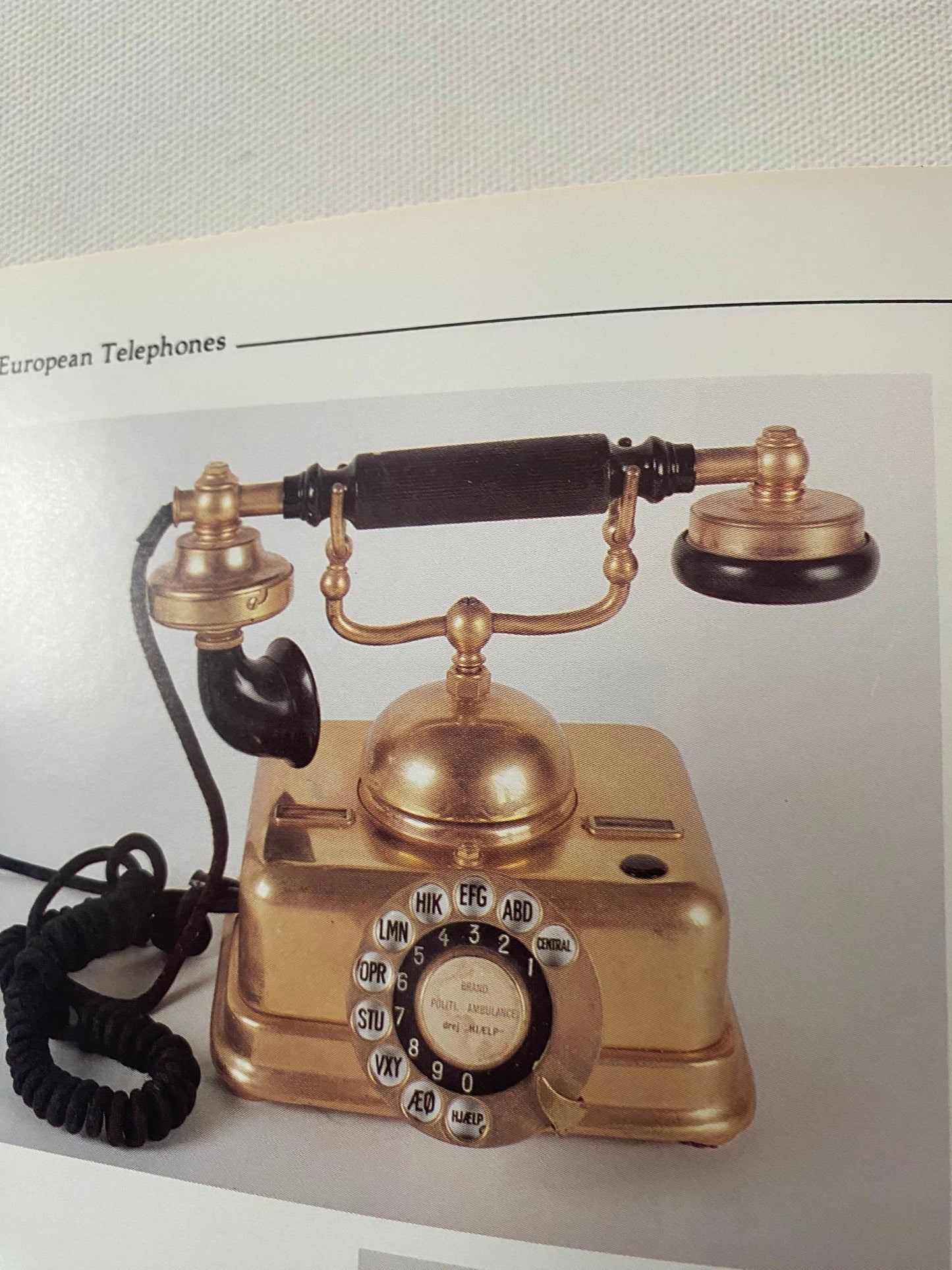 Telephone Collecting Seven Decades of Design with Price Guide Book, by Kate E. Dooner, Lover Antiques and Vintage