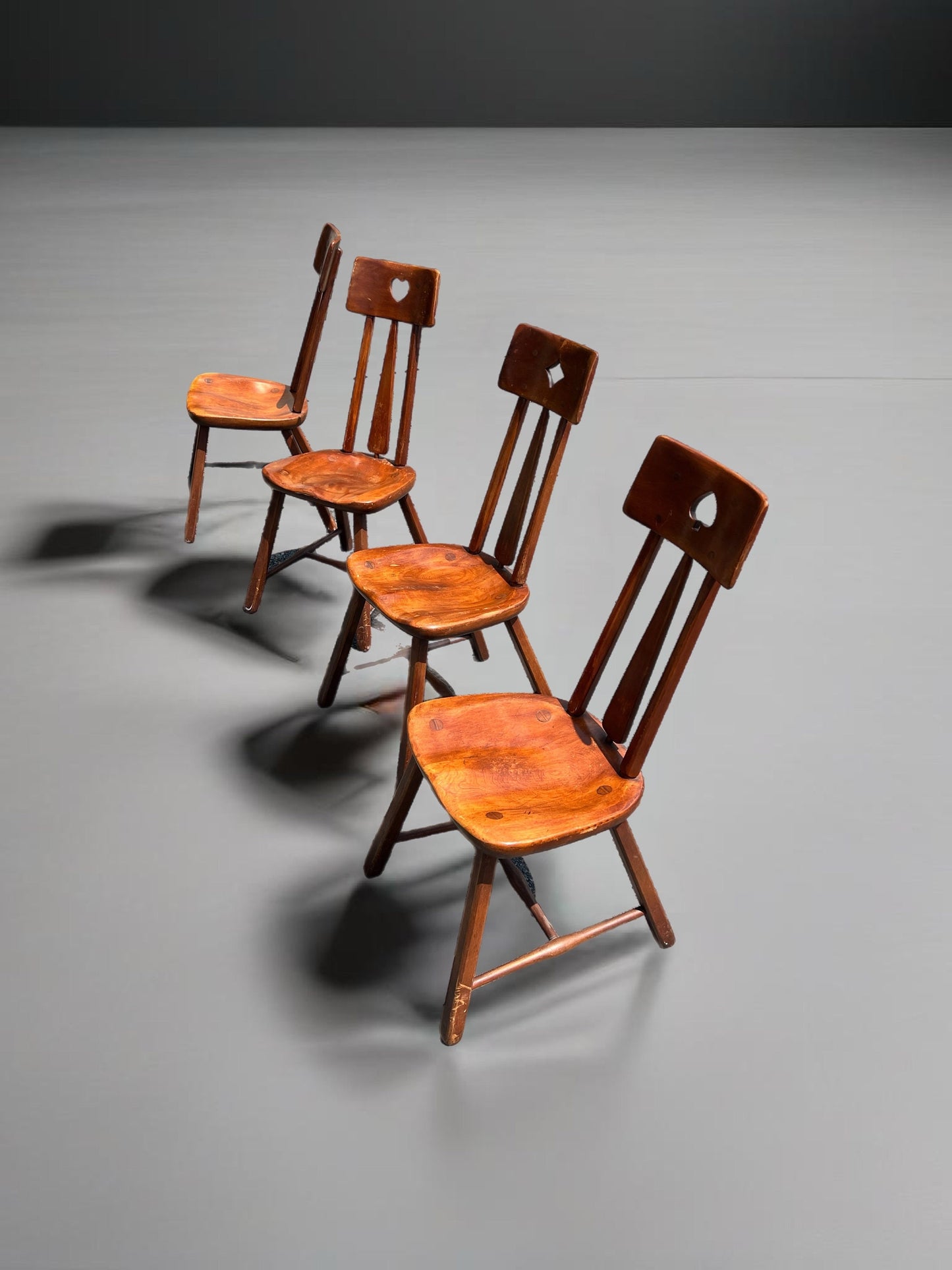 Cushman Colonial Creations Bridge Chairs 5-123 and Bridge Chair Table No.5-141, Includes Heart, Club, Spade, Diamond, Lover Antiques