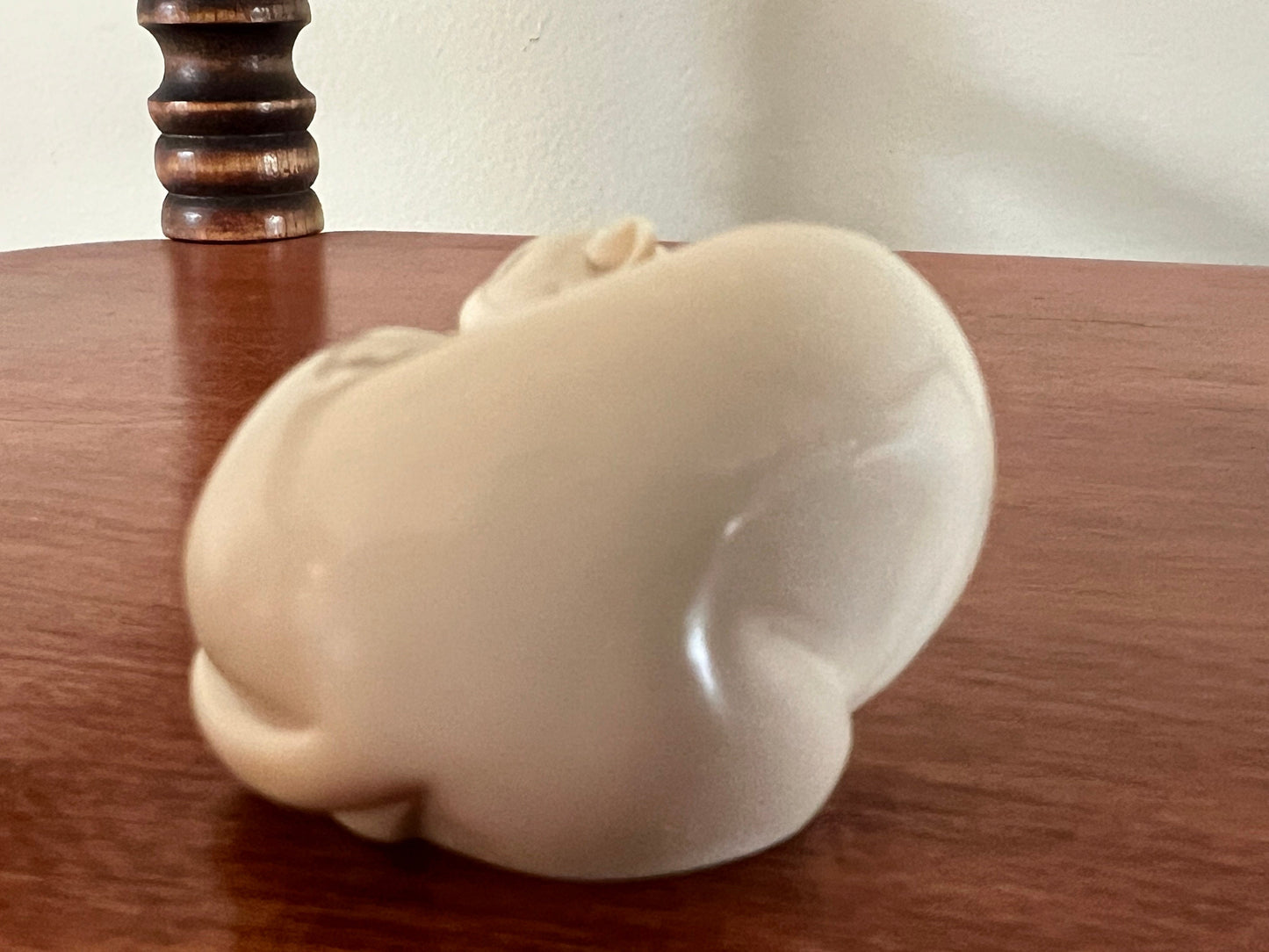 Vintage Sleeping Cat Figurine Made in Hong Kong Cat Statue Curio Cats Collection Lover Antiques and Vintage