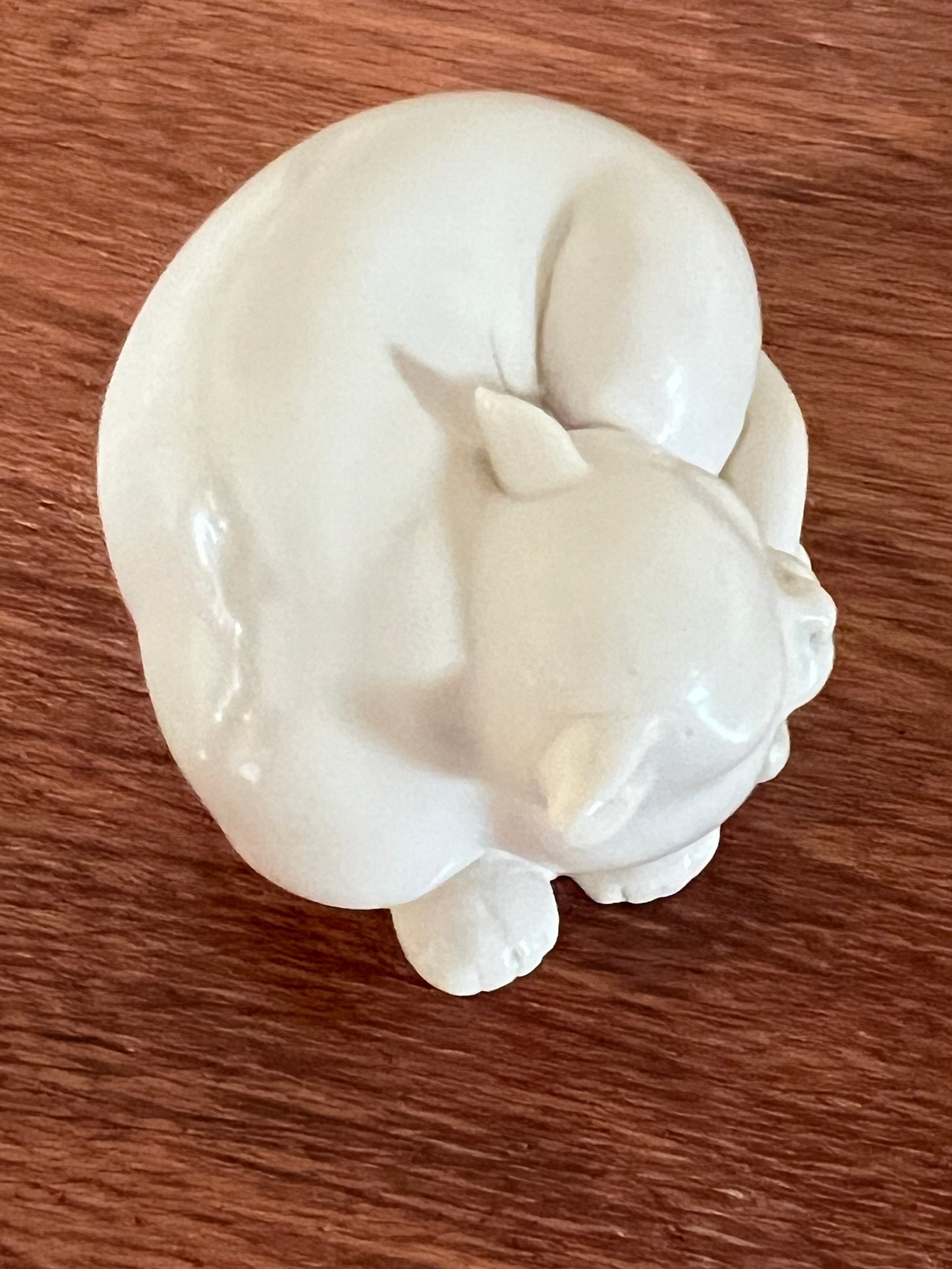 Vintage Sleeping Cat Figurine Made in Hong Kong Cat Statue Curio Cats Collection Lover Antiques and Vintage