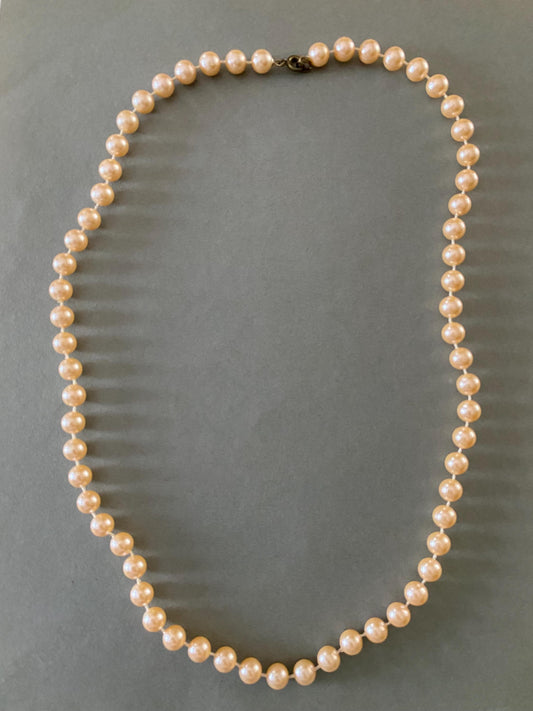 Vintage Faux Pink Pearl Necklace Pretty Pearls Jewelry Lover Antiques and Vintage