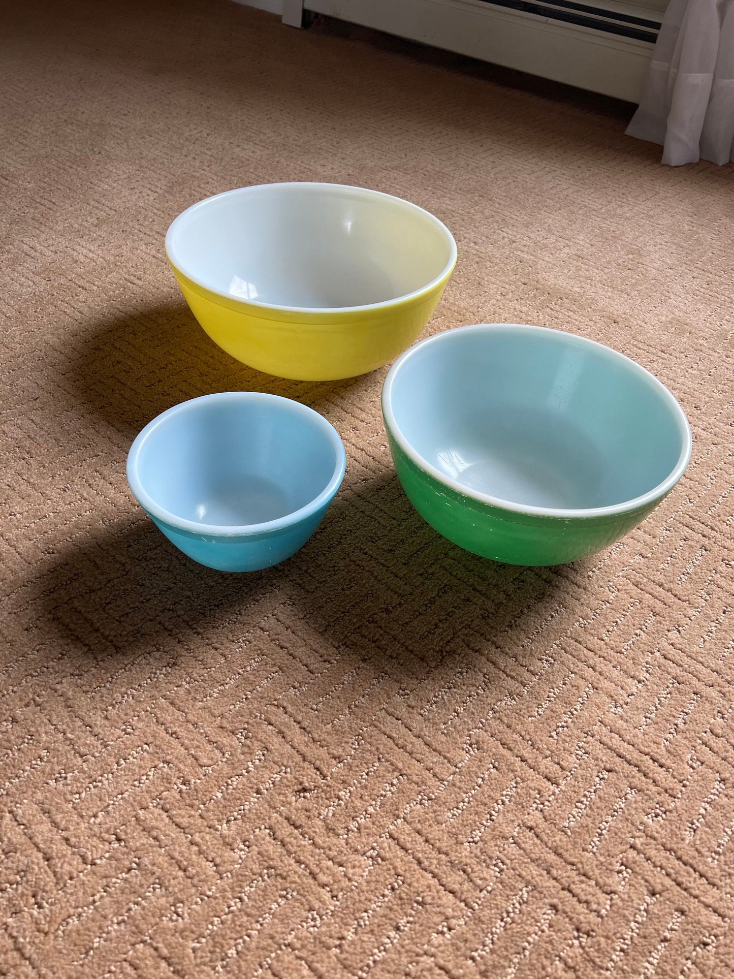 Vintage Pyrex Set of 3 Mixing Bowls Lover Antiques and vintage