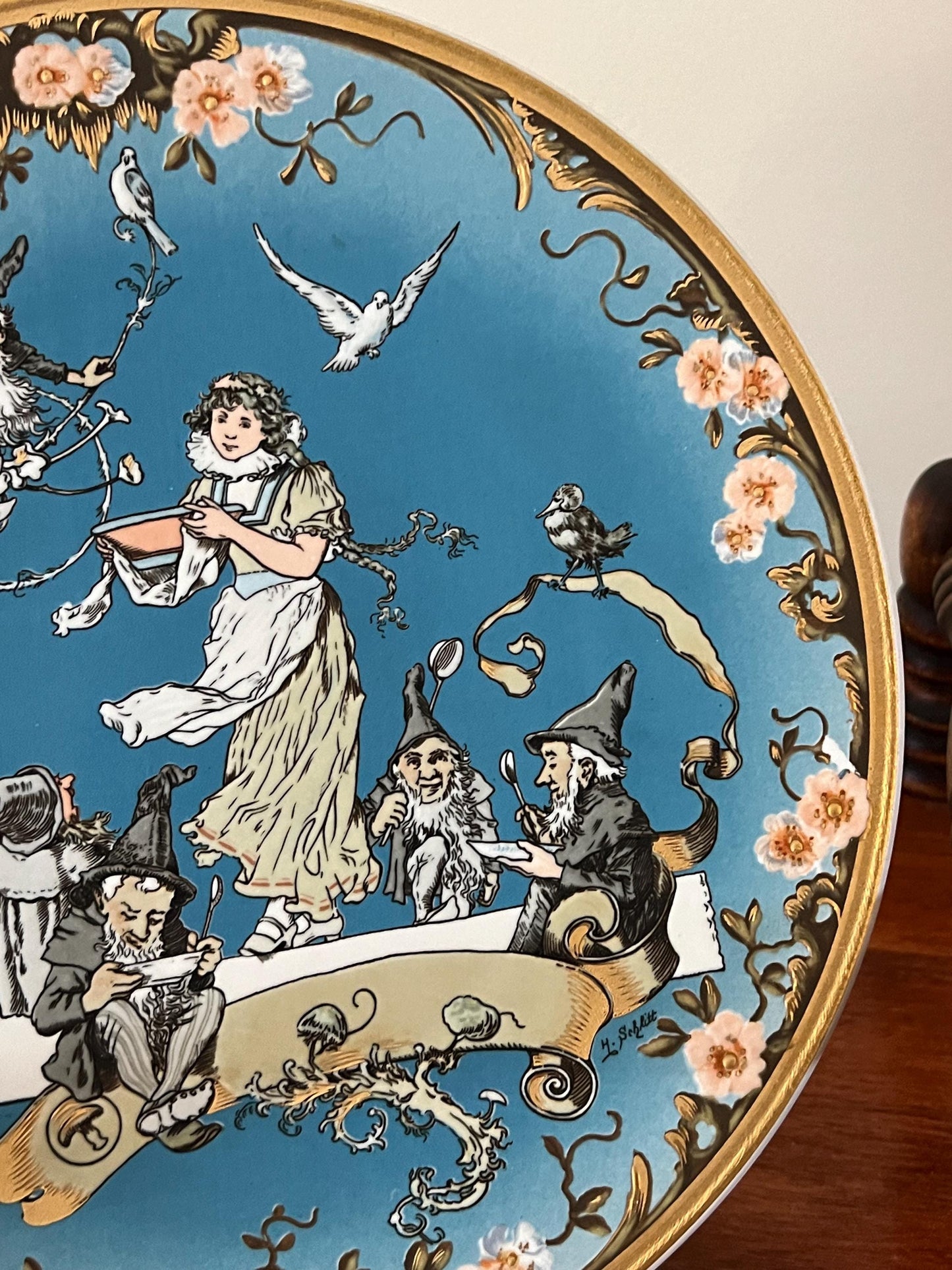 Vintage Snow White and the 7 Dwarfs Plate by Villeroy and Boch, Made in Germany Fairy Tales Collectible Plates Lover Antiques and Vintage