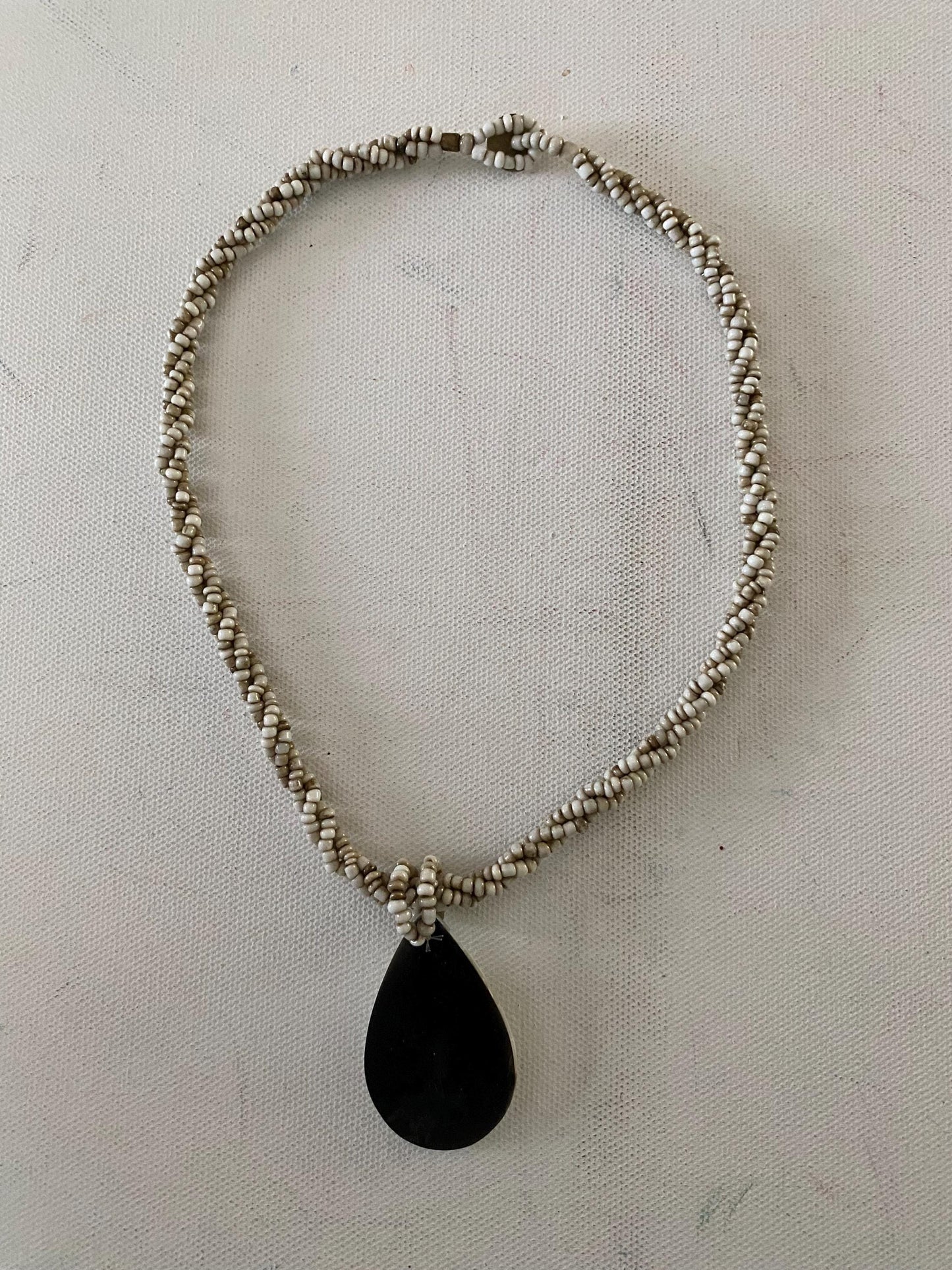 Vintage Hawaiian Shell Style Pendant Necklace Lover Antiques and Vintage