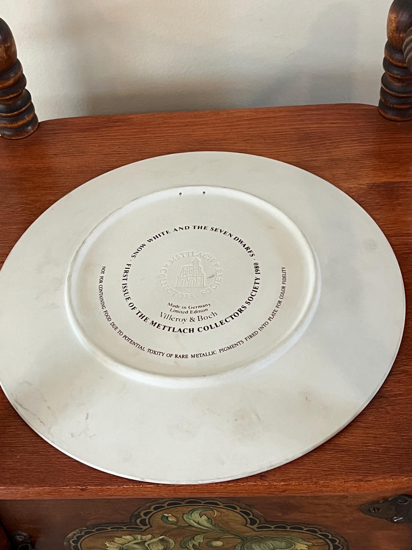 Vintage Snow White and the 7 Dwarfs Plate by Villeroy and Boch, Made in Germany Fairy Tales Collectible Plates Lover Antiques and Vintage