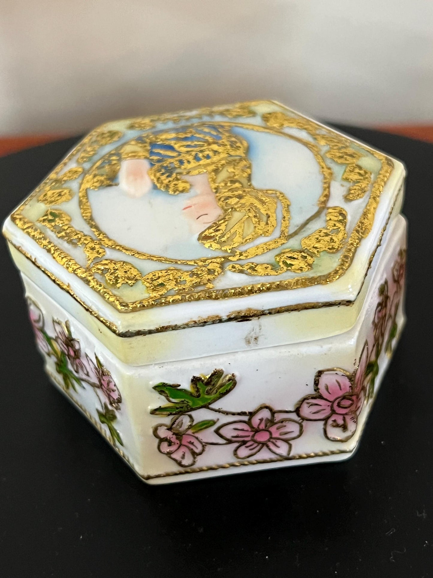 Vintage Madonna Praying Porcelain Trinket Box with Gold Brush and Hand Painted Flower Details Lover Antiques and Vintage